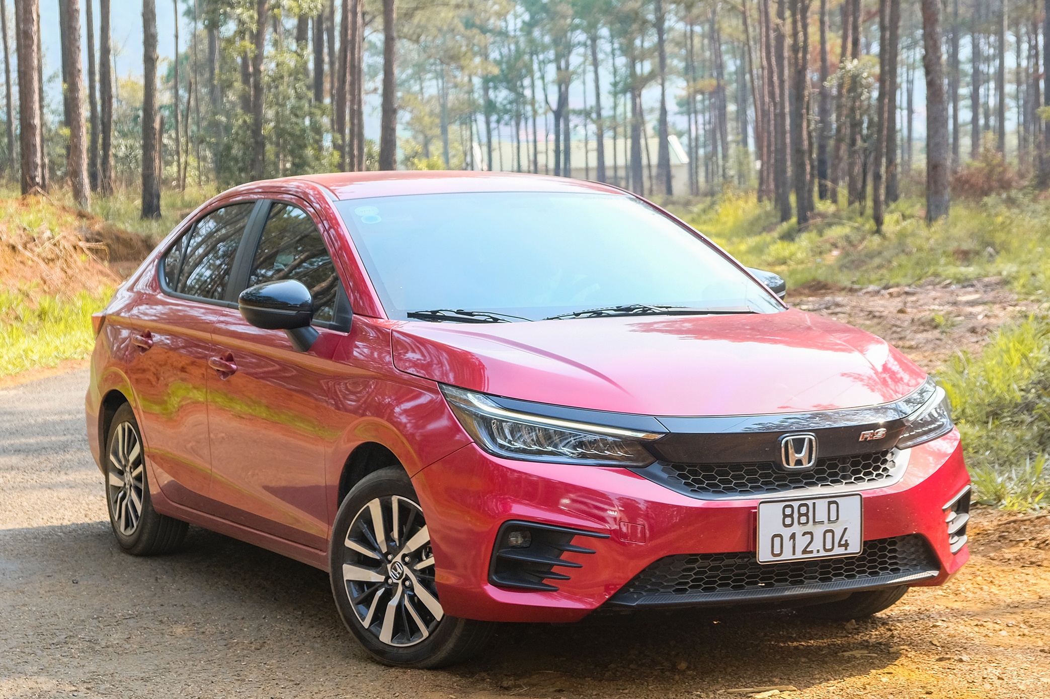 3 mau sedan dang chu y trong tam gia 500-600 trieu dong hinh anh