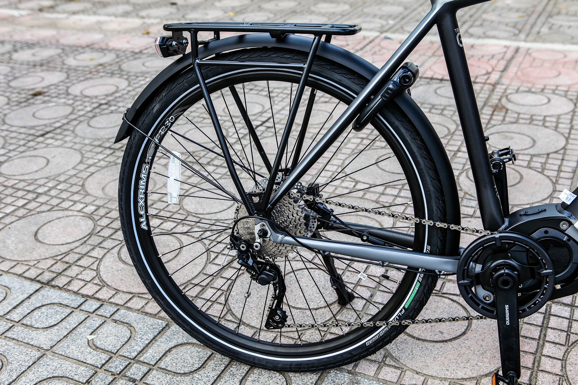 Chi tiet xe dap Triumph Trekker GT tai Viet Nam anh 8