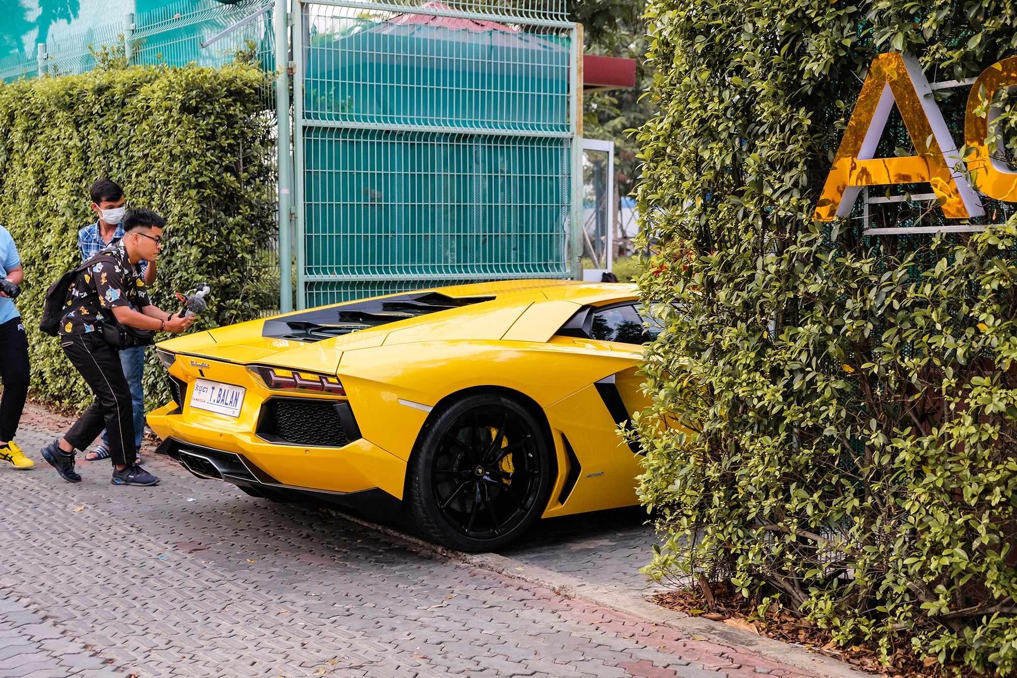 Lan dau toi tham gia hanh trinh sieu xe anh 6