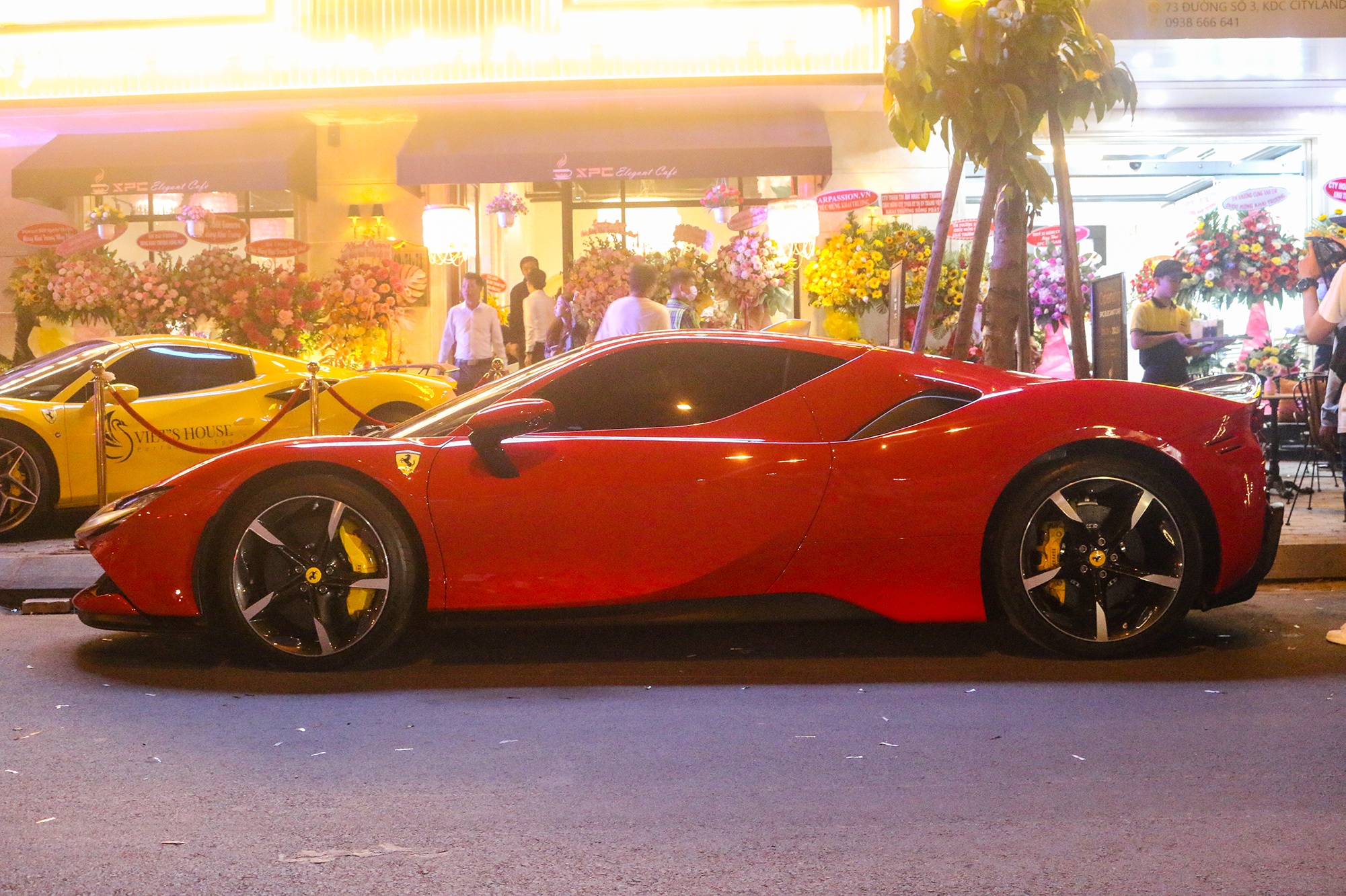 Cận cạnh Ferrari SF90 Stradale ảnh 3 Can canh Ferrari SF90 Stradale anh 3