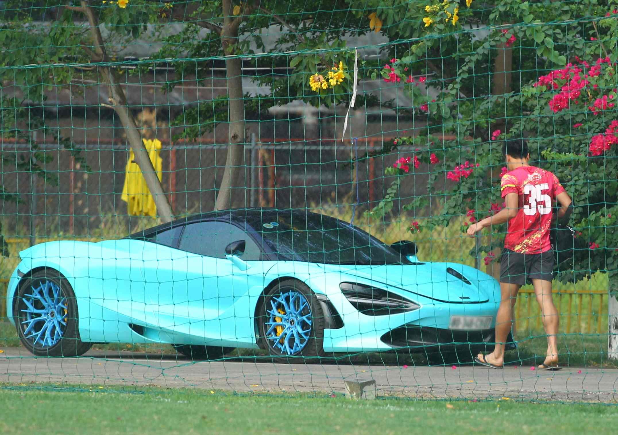 Dan xe cua cau thu Viet anh 5