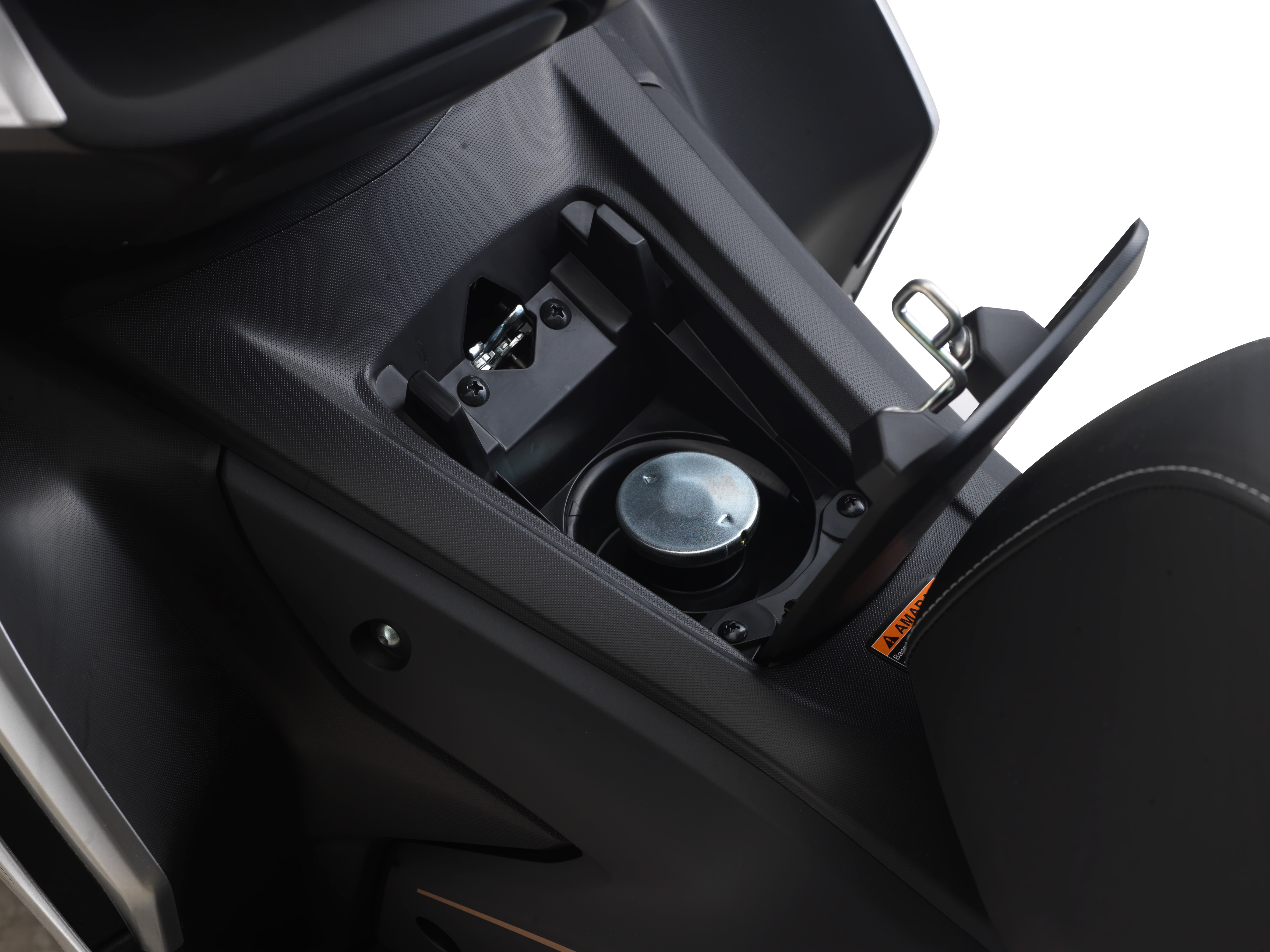 Yamaha NVX 2021 được ra mắt tại Malaysia ảnh 4 Yamaha NVX 2021 duoc ra mat tai Malaysia anh 4