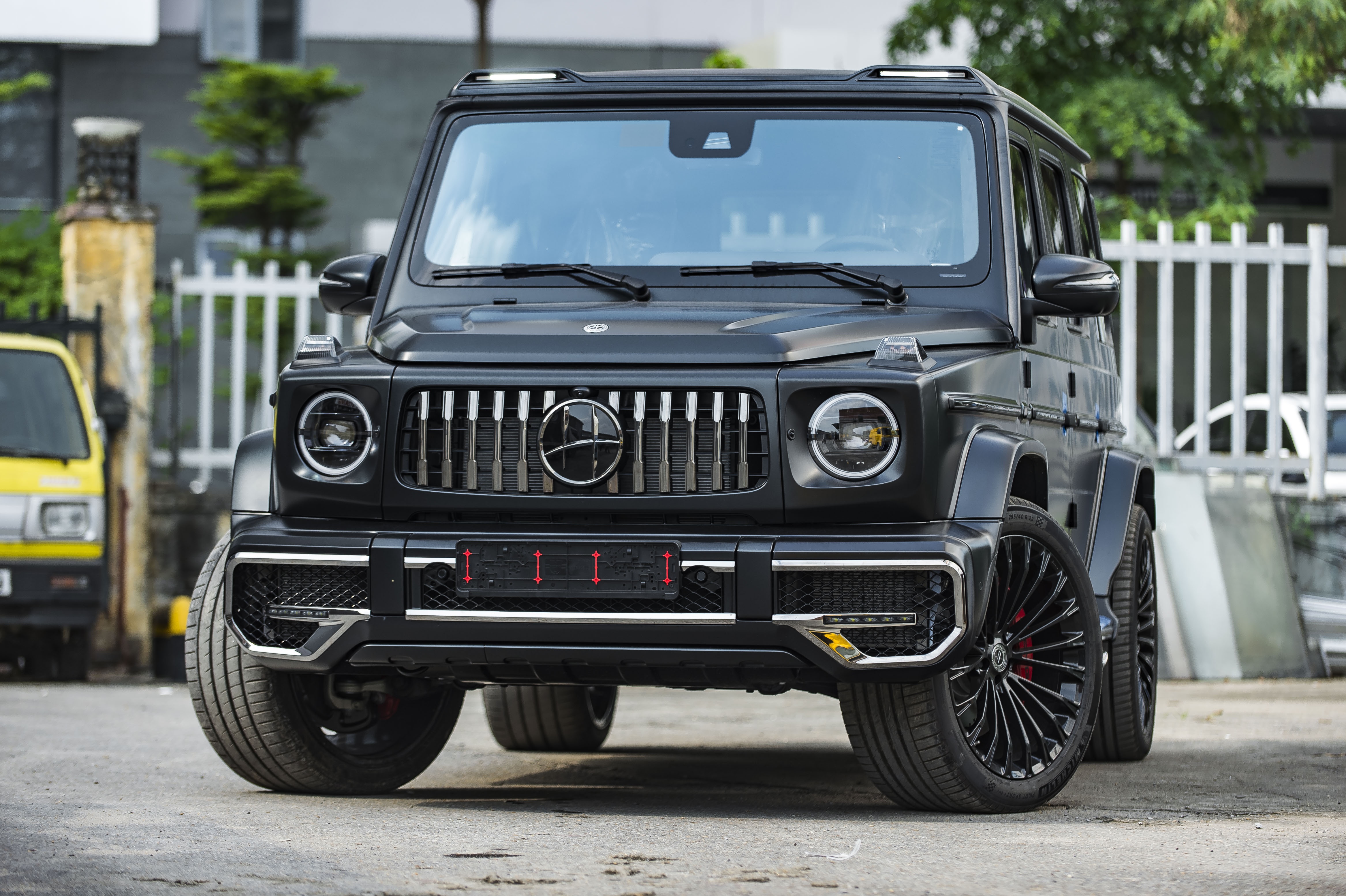 Chi tiet Mercedes-AMG G 63 voi goi do Hofele tai Viet Nam anh 1