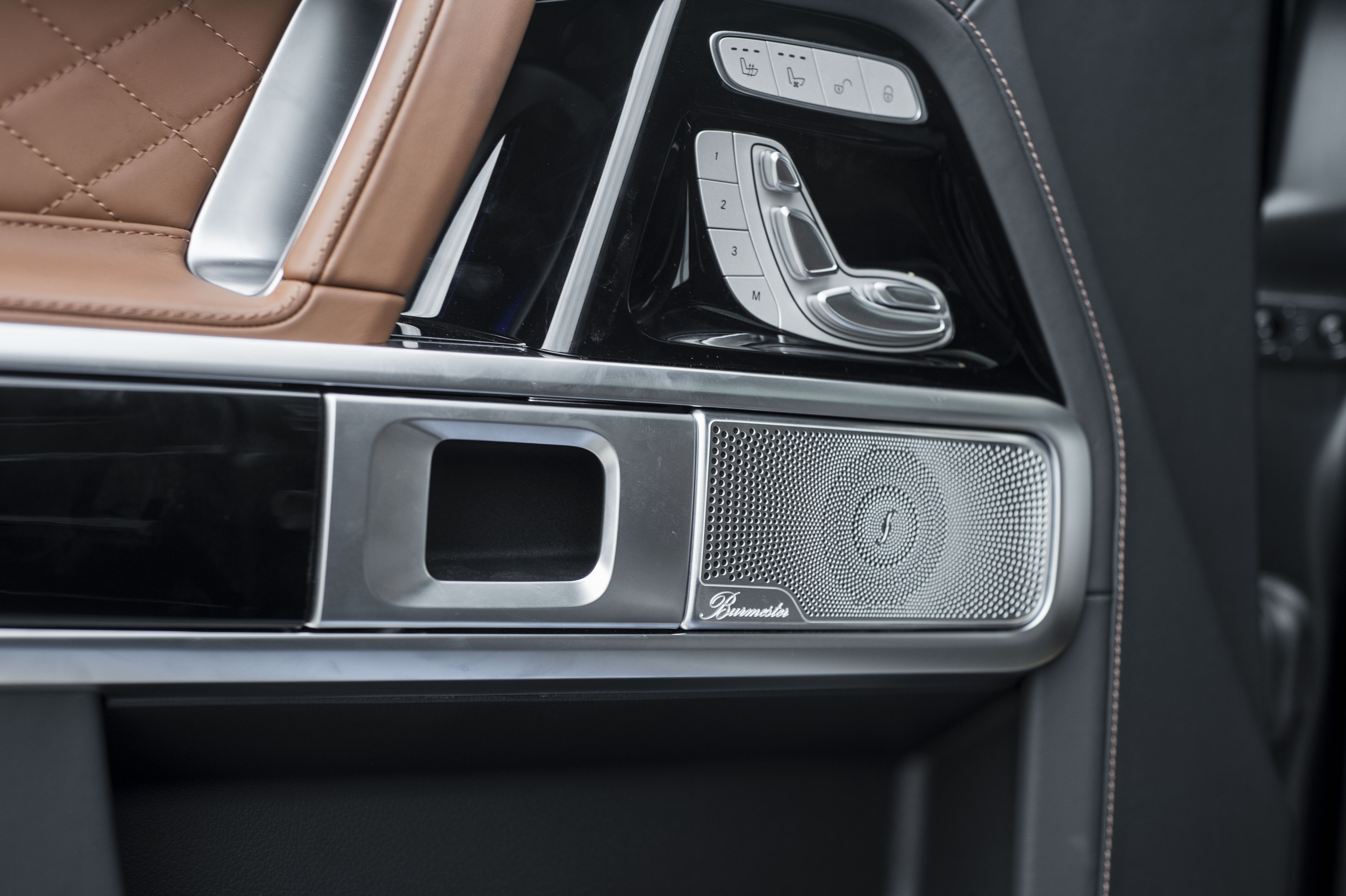 Chi tiet Mercedes-AMG G 63 voi goi do Hofele tai Viet Nam anh 11