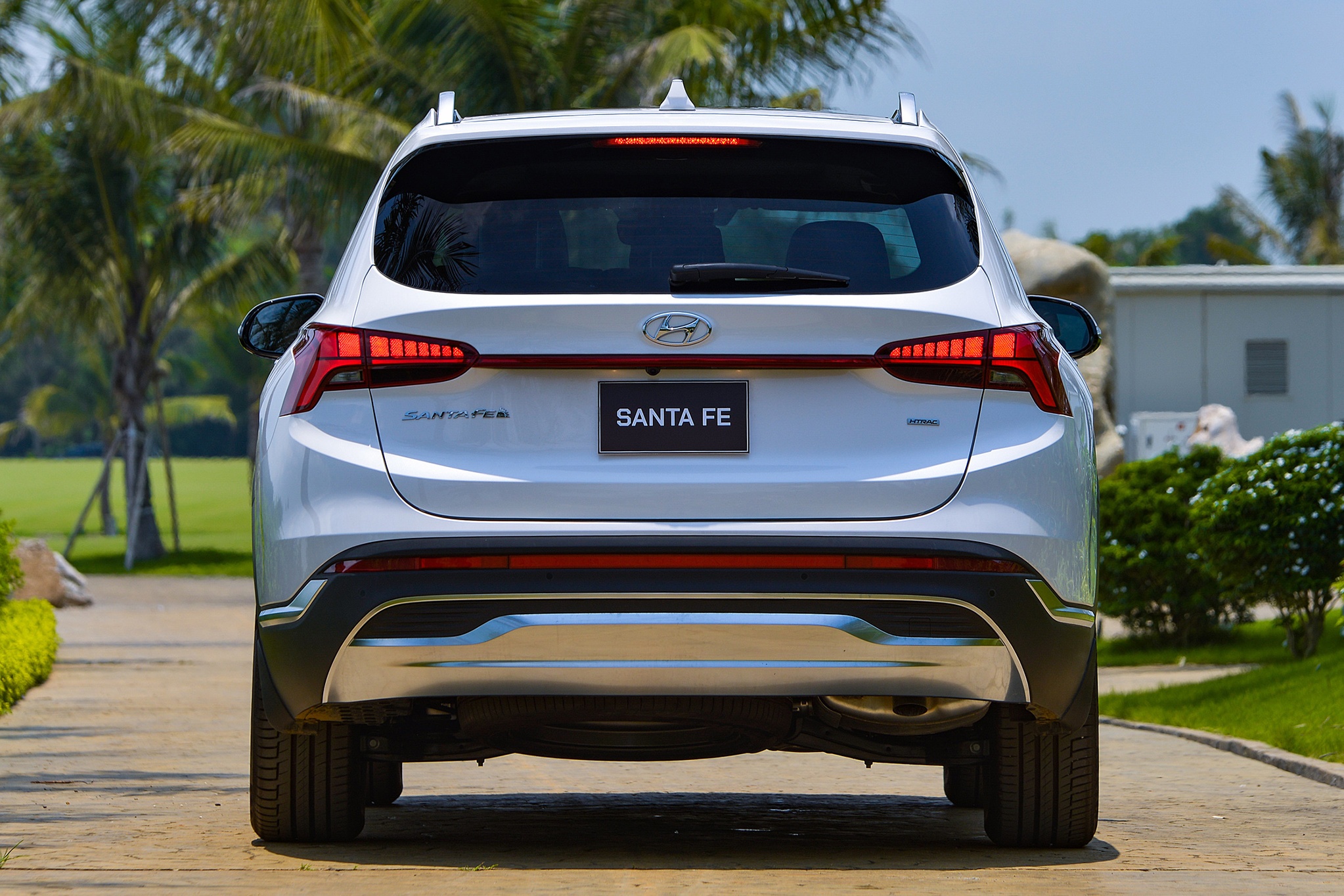 So sánh Hyundai Santa Fe và Toyota Fortuner ảnh 4 So sanh Hyundai Santa Fe va Toyota Fortuner anh 4