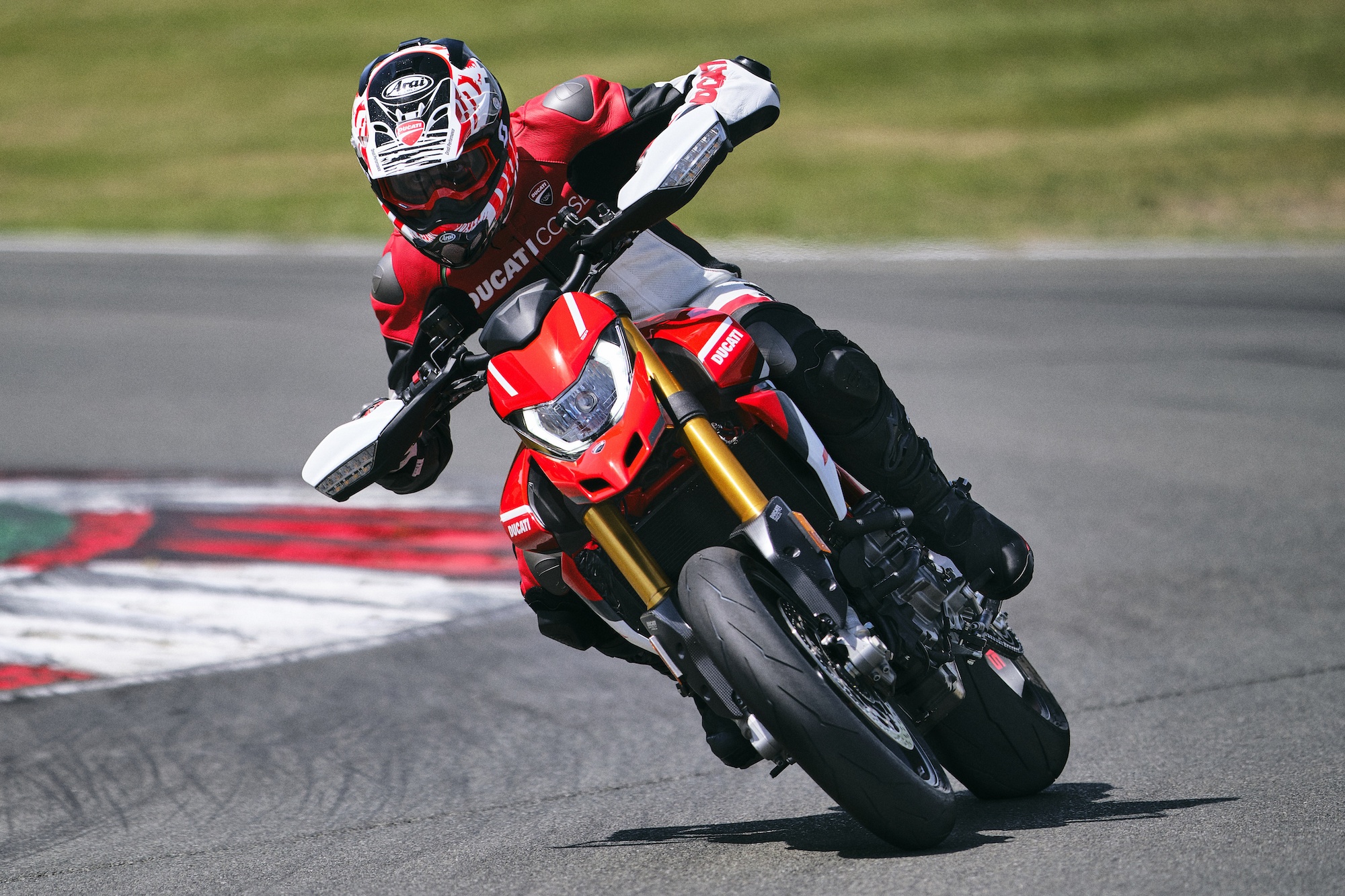 Ducati Hypermotard 950 2022 ra mắt ảnh 6 Ducati Hypermotard 950 2022 ra mat anh 6
