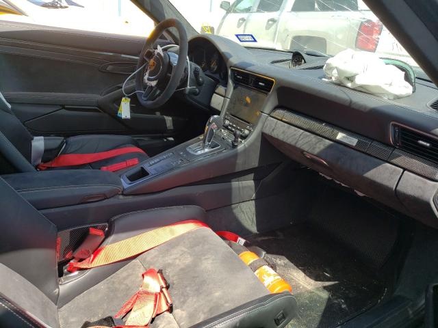 Porsche 911 GT2 RS dau gia anh 2