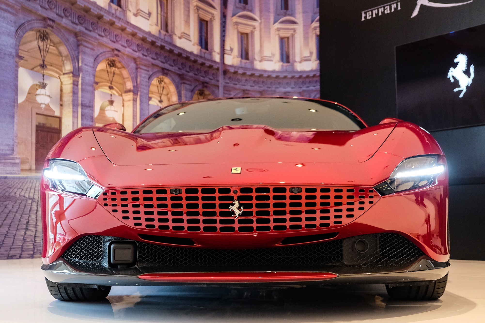 sieu xe phan phoi chinh hang 20 ty dong anh 11