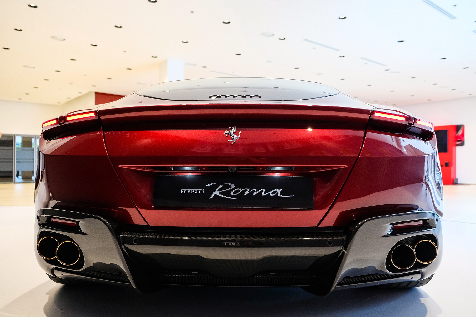 sieu xe phan phoi chinh hang 20 ty dong anh 12