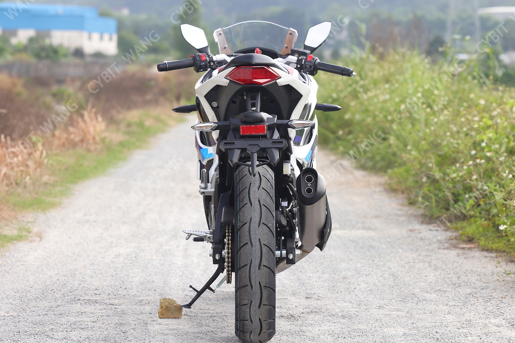 Môtô Trung Quốc nhái BMW S 1000 RR ảnh 5 Moto Trung Quoc nhai BMW S 1000 RR anh 5