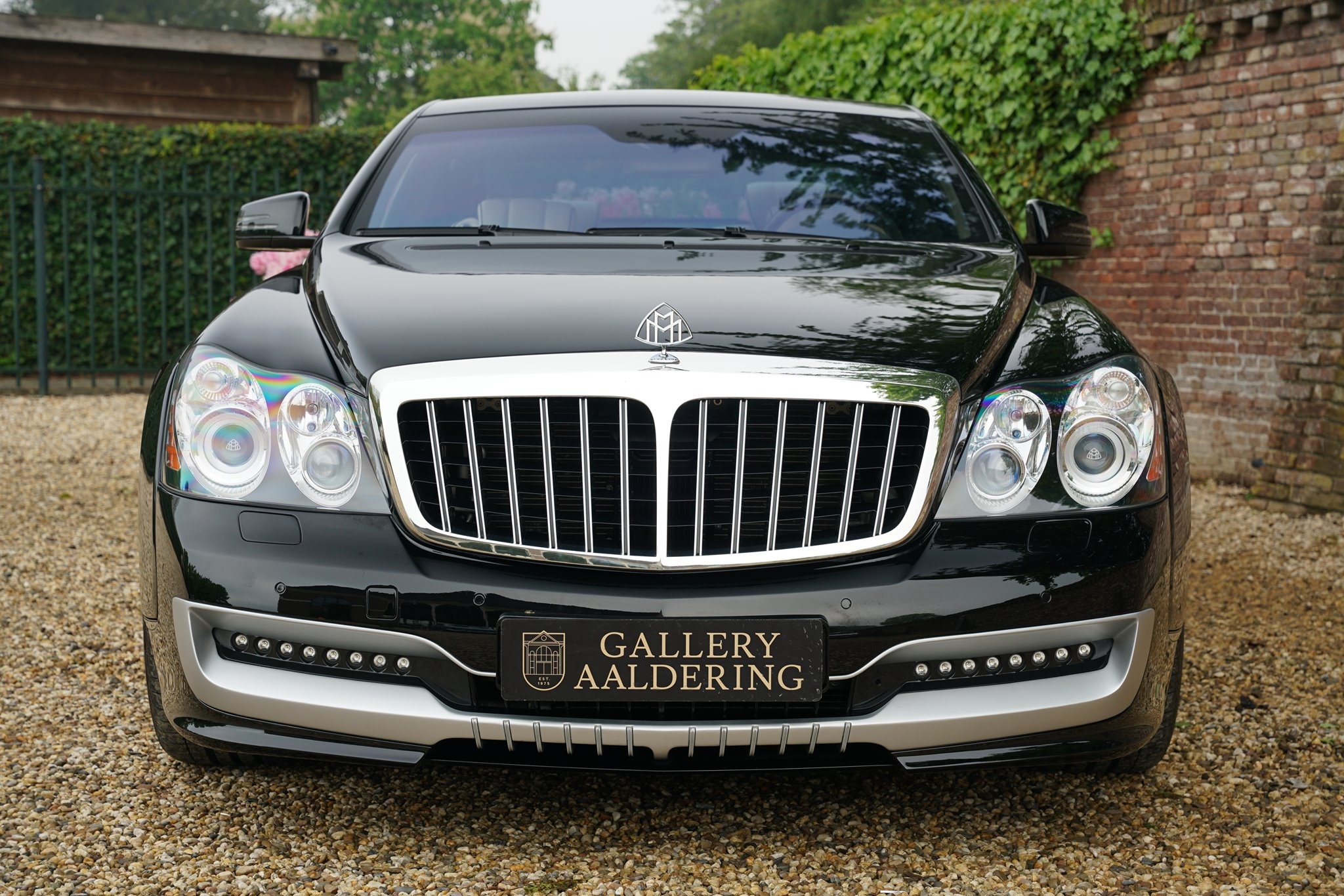 Chiếc Maybach hàng hiếm của Eto'o ảnh 4 Chiec Maybach hang hiem cua Eto'o anh 4