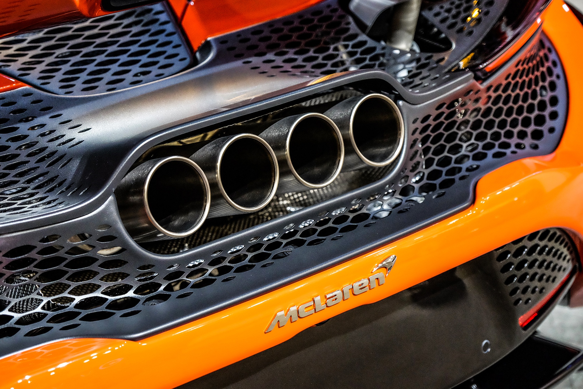 McLaren 765LT thu 2 Viet Nam anh 12