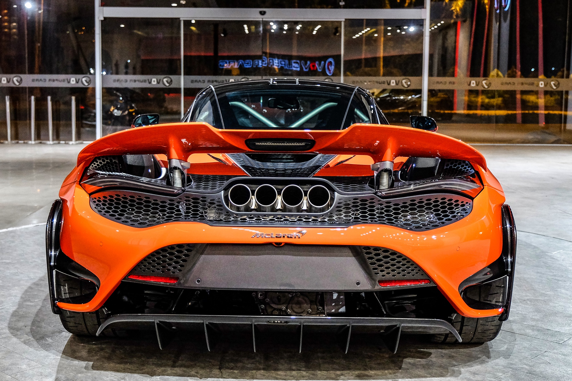 McLaren 765LT thu 2 Viet Nam anh 5