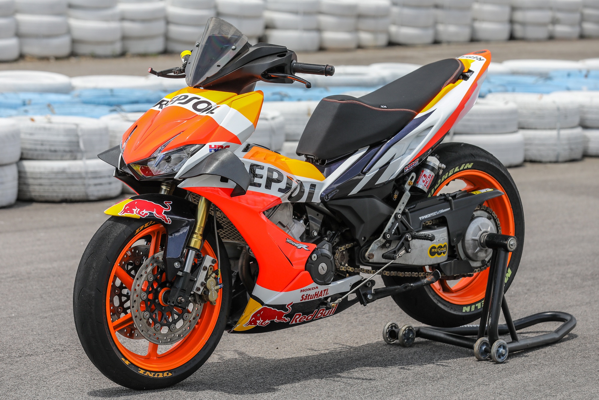 Honda Winner X la lam voi phong cach banh beo hinh anh