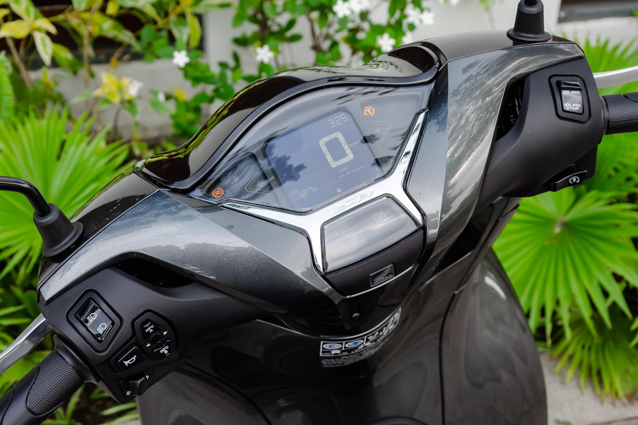 Gia lan banh tay ga 125 cc co phanh ABS anh 20