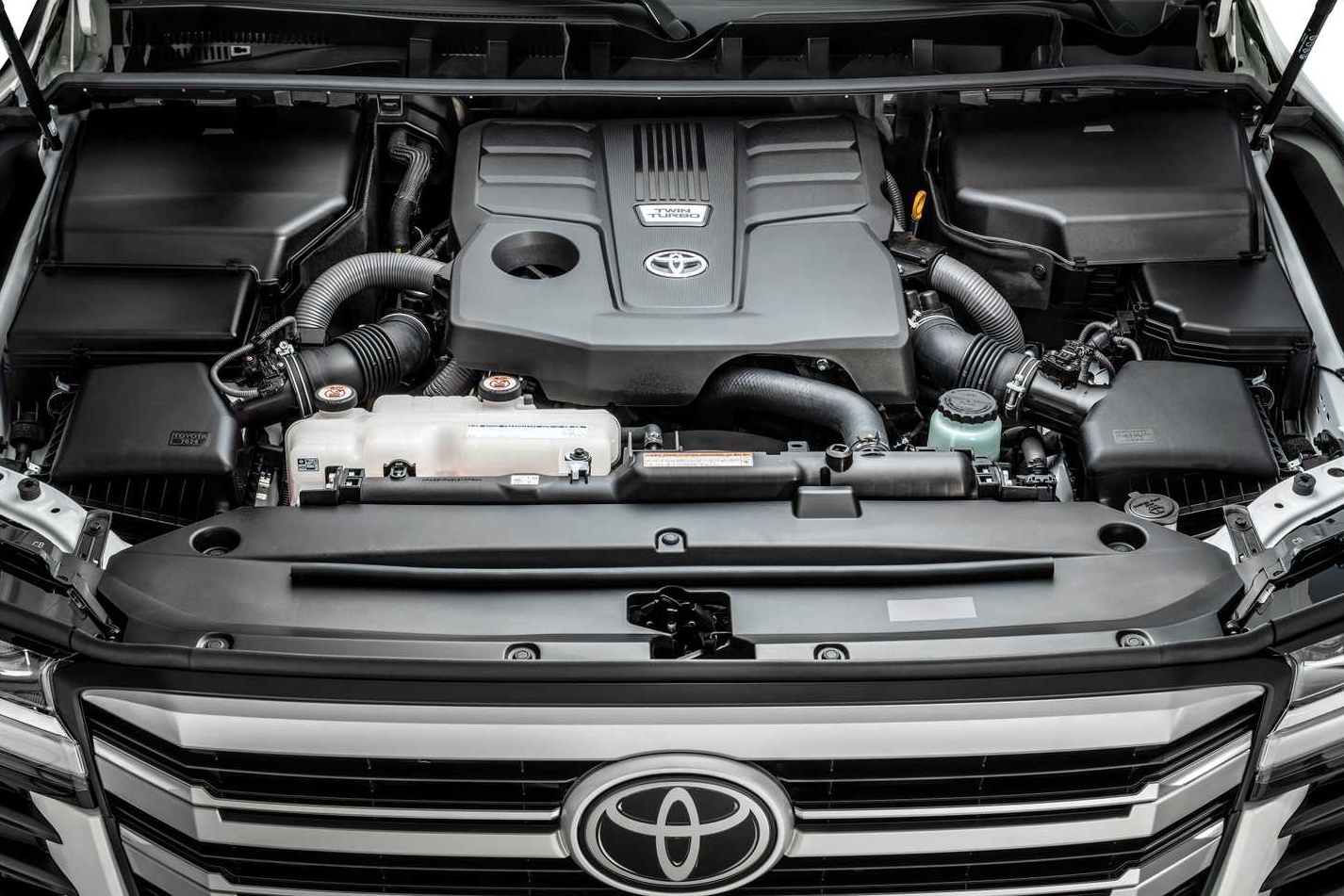 So sanh Toyota Land Cruiser 2022 anh 10