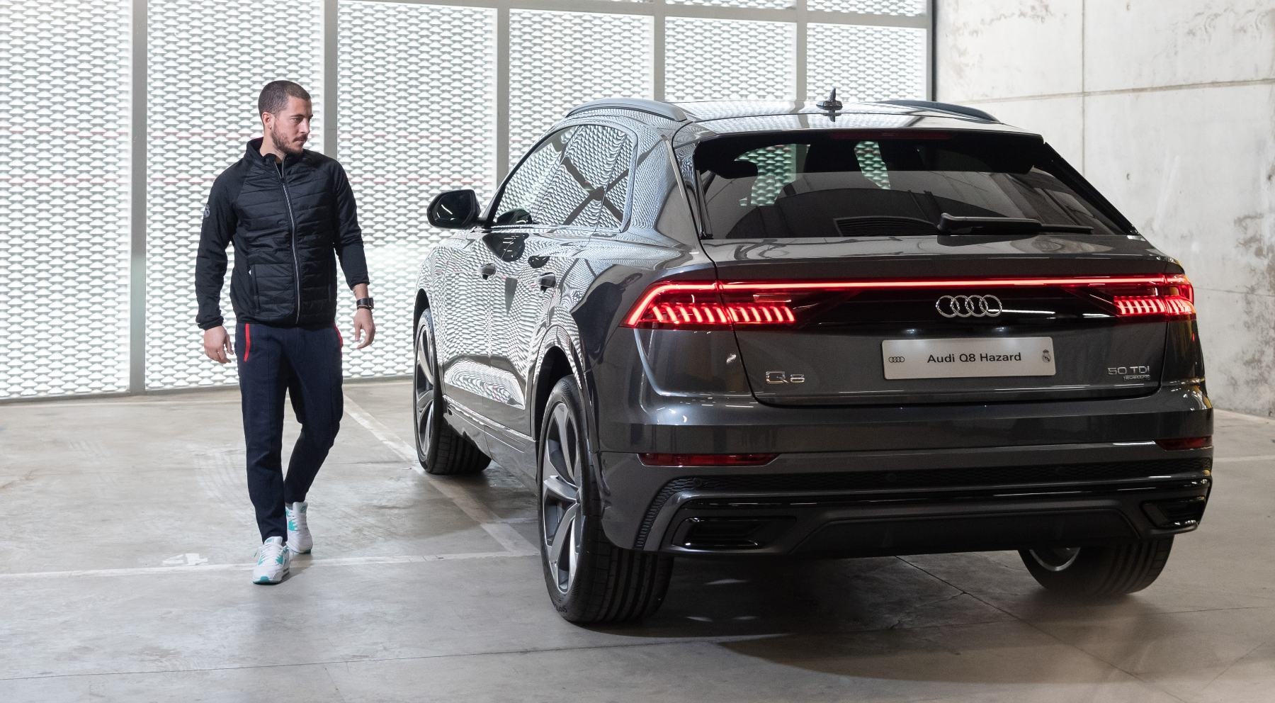 Hazard,  Lukaku choi xe anh 9