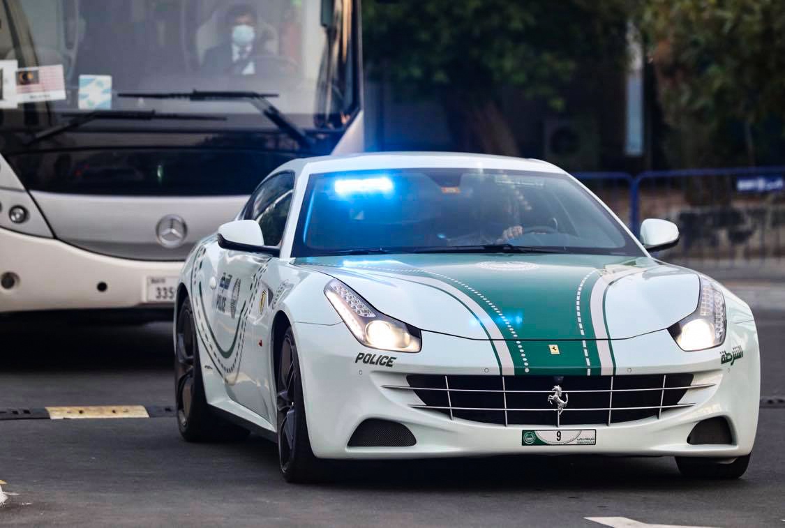 sieu xe dan doan cua canh sat Dubai anh 6