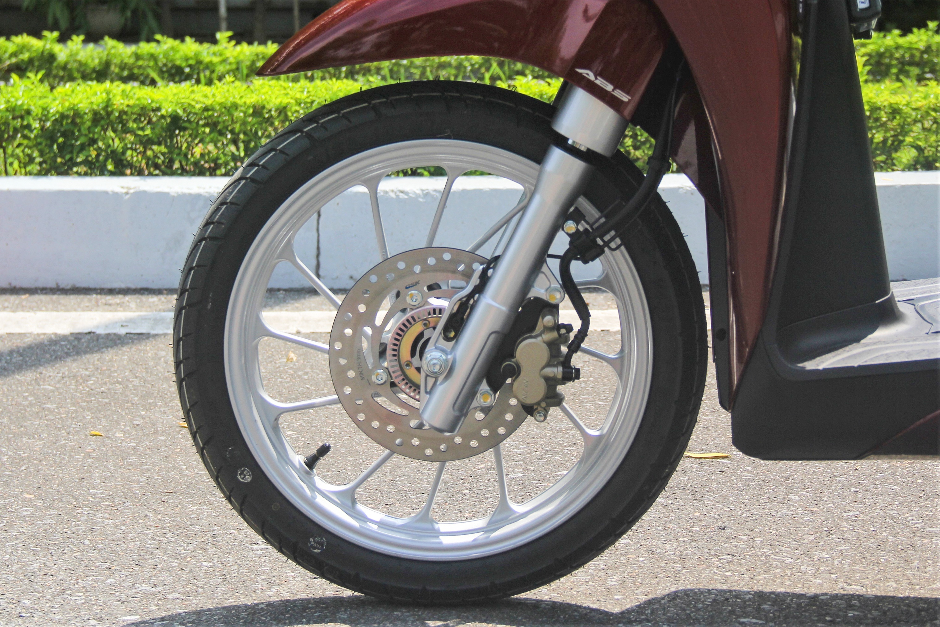 Những mẫu xe ga cho nữ đáng chú ý ở tầm giá 50-60 triệu đồng ảnh 3 Nhung mau xe ga cho nu dang chu y o tam gia 50-60 trieu dong anh 3