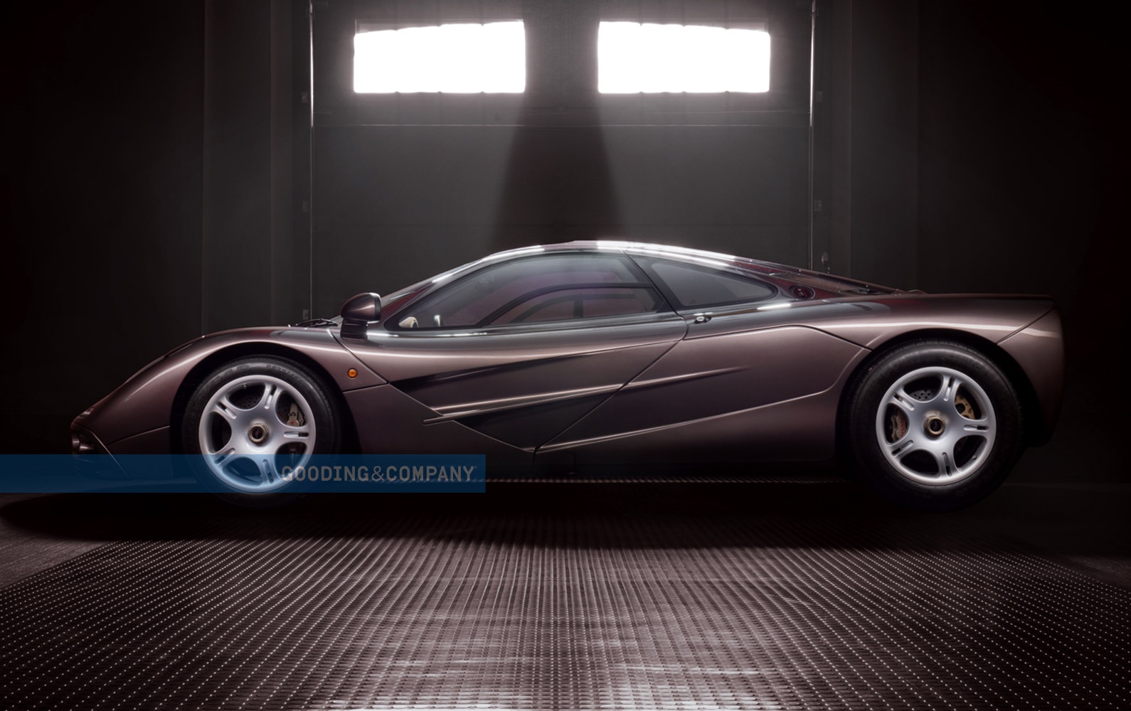 McLaren F1 đời 1995 có giá 15 triệu USD ảnh 4 McLaren F1 doi 1995 co gia 15 trieu USD anh 4