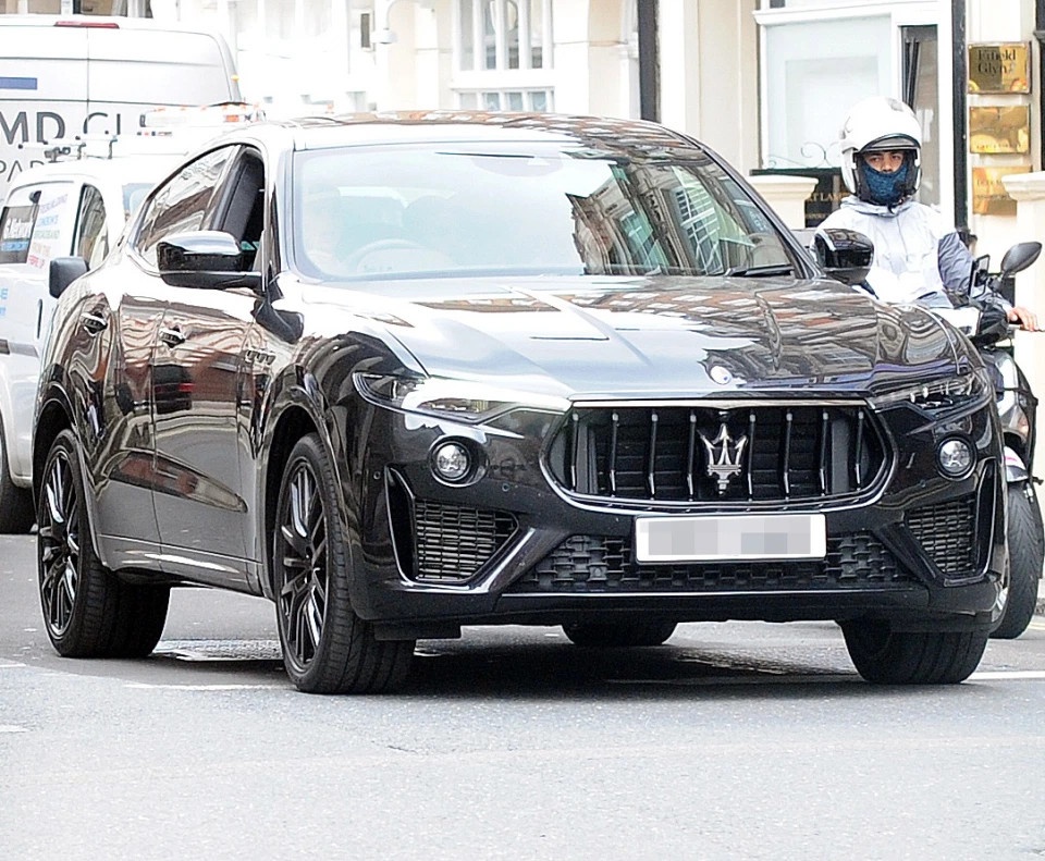 Con trai Beckham cầm lái Maserati  ảnh 2 Con trai Beckham cam lai Maserati anh 2