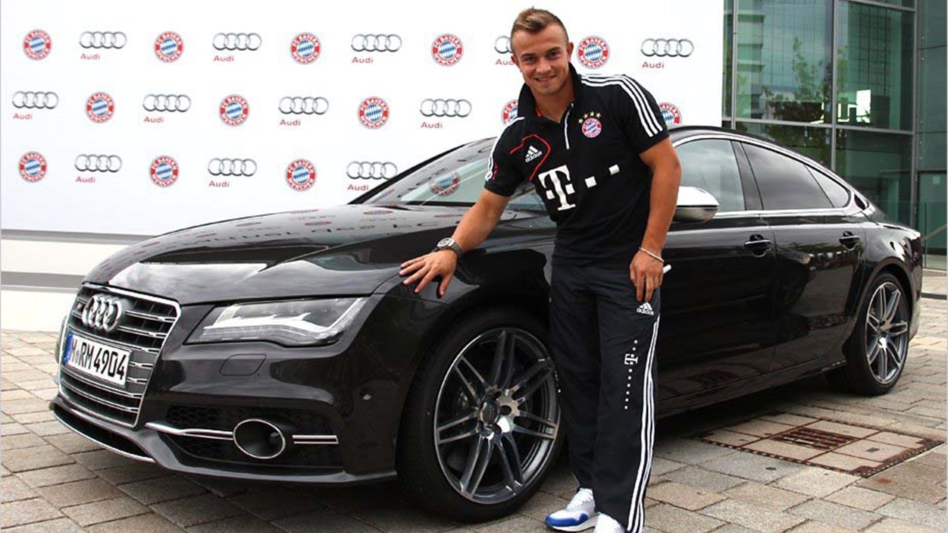 Dan xe cua Xherdan Shaqiri anh 9