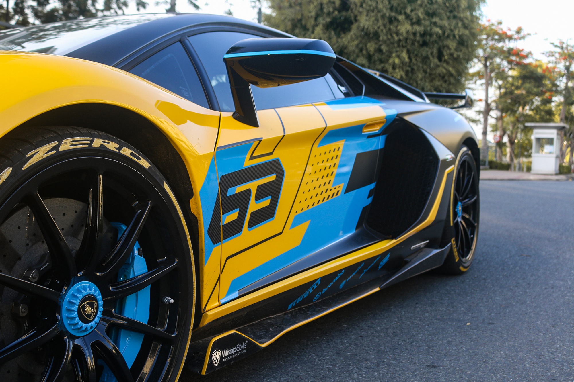 Lamborghini Aventador SVJ lot xac tai Viet Nam anh 4