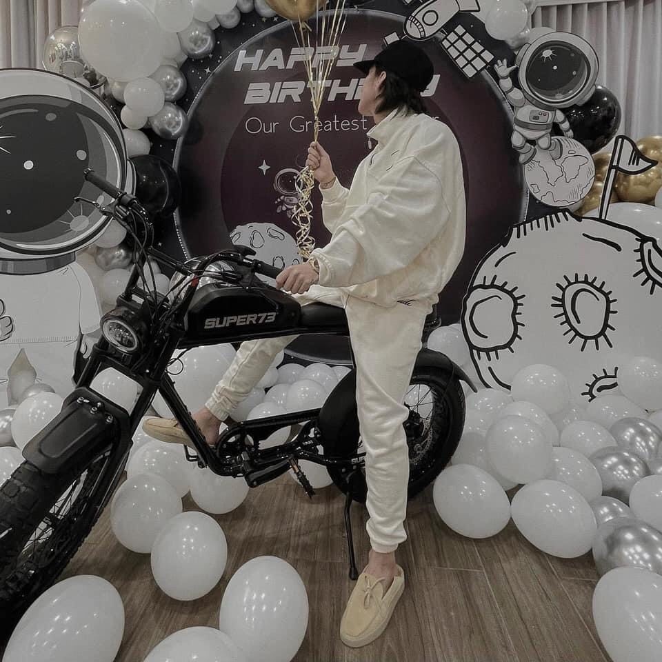 Mau xe dap dien cua Son Tung anh 1