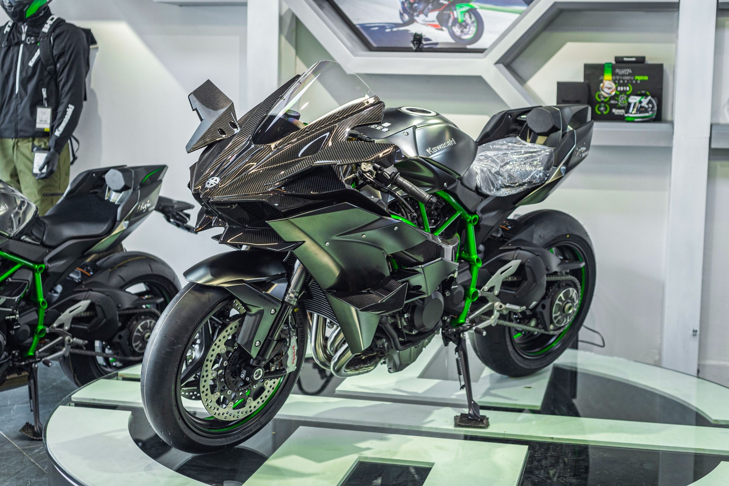 Kawasaki Ninja H2R anh 4
