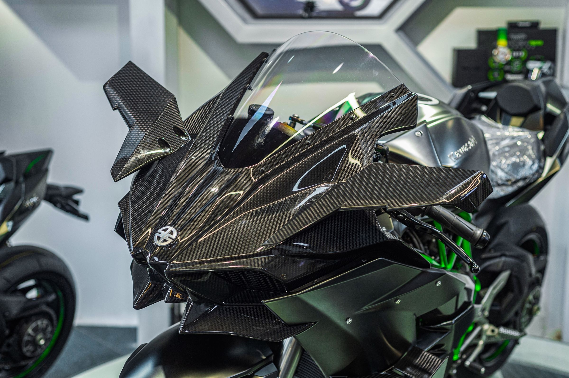 Kawasaki Ninja H2R anh 2