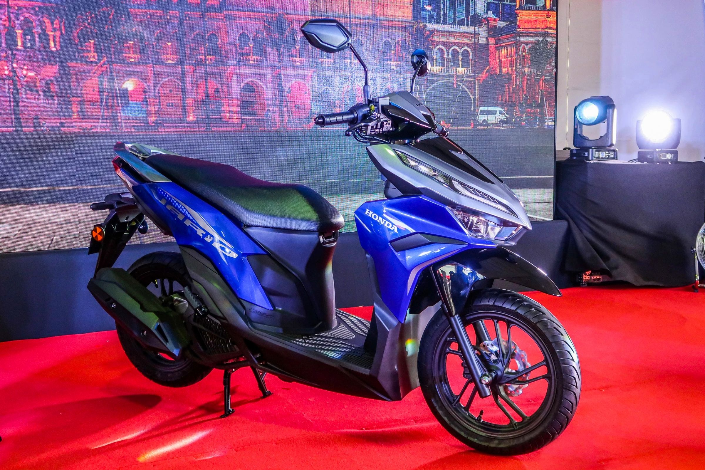Honda Vario 125 doi 2023 ra mat tai Malaysia, sap ve Viet Nam hinh anh