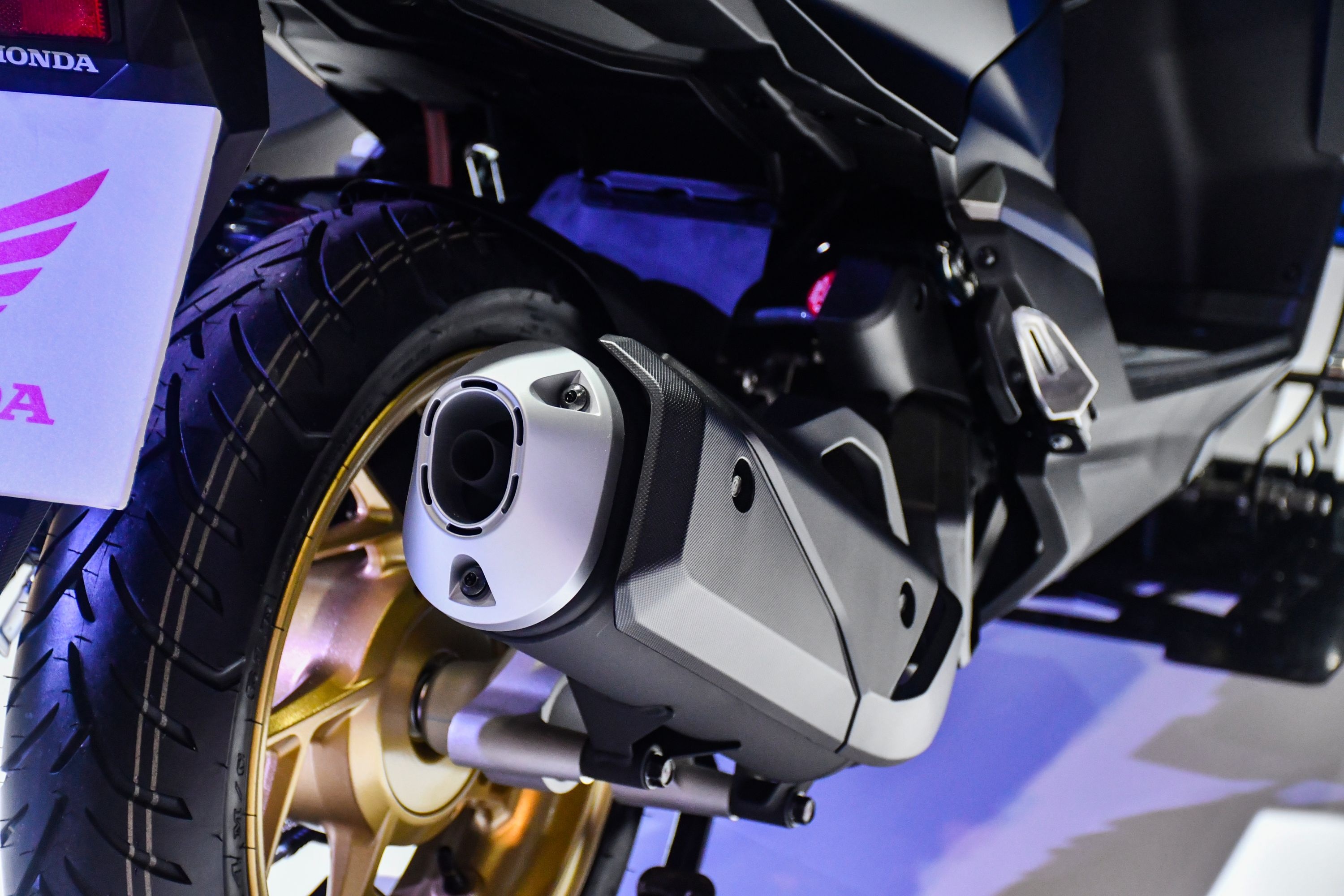 Honda Click 160 anh 11