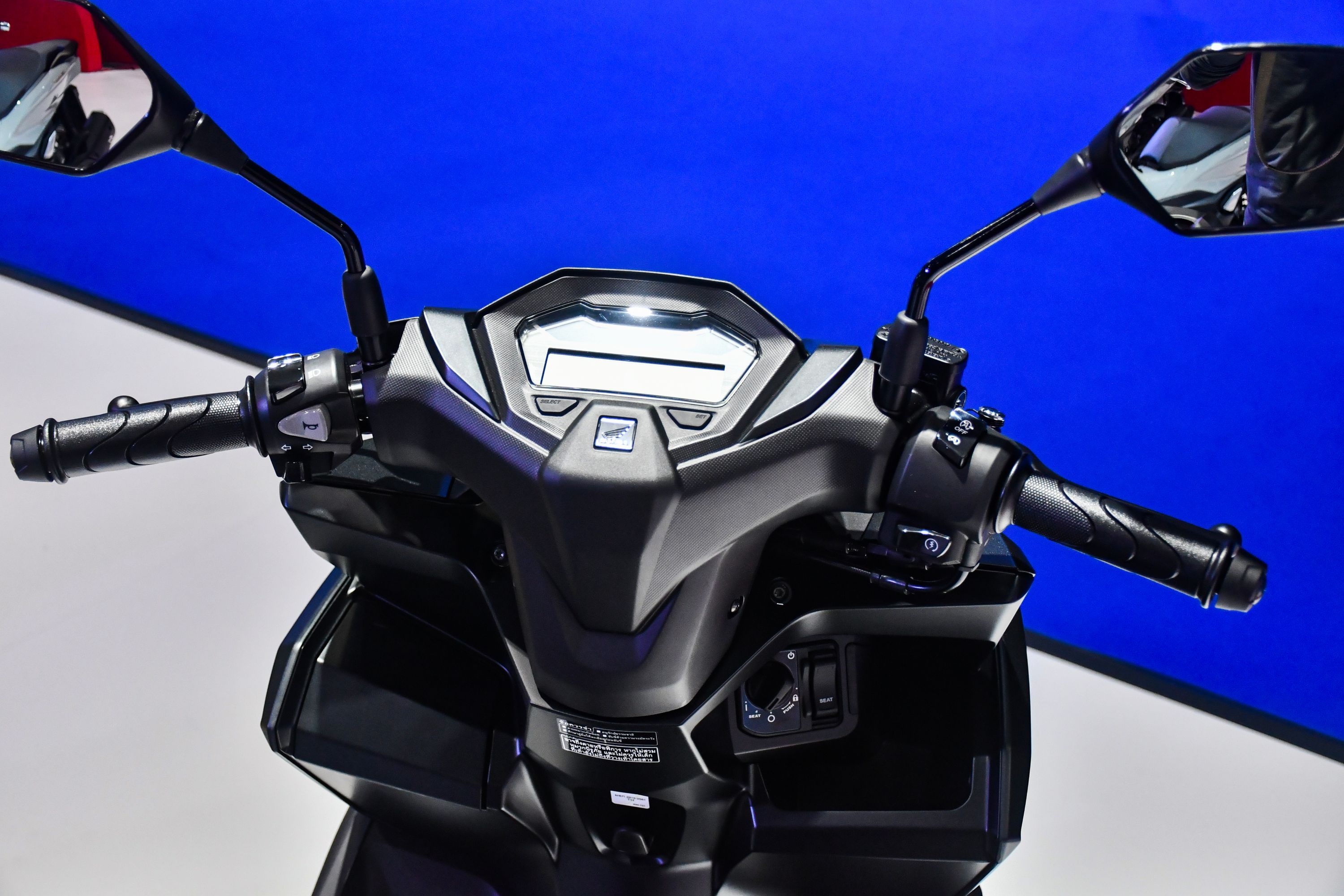 Honda Click 160 anh 8