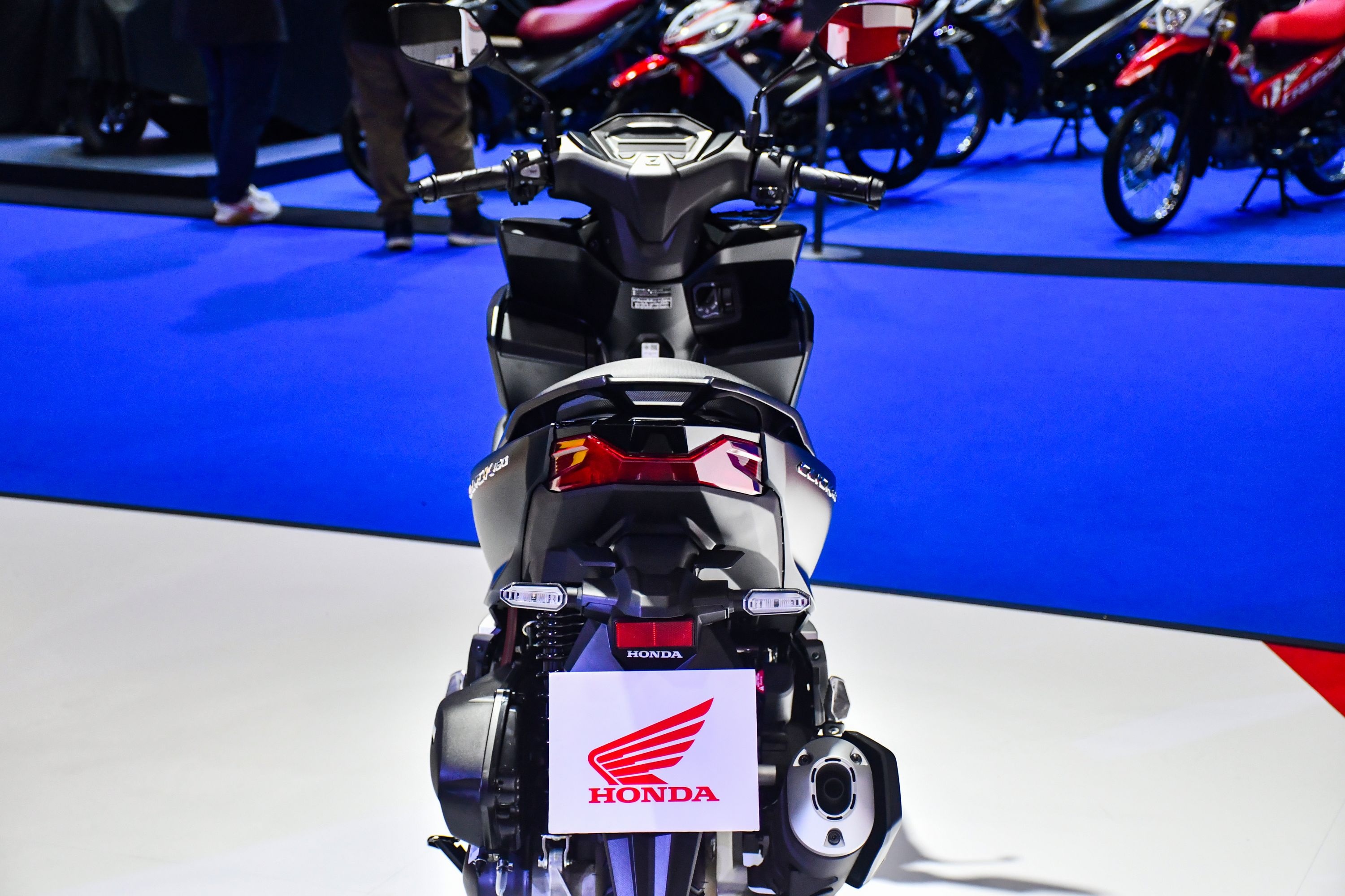 Honda Click 160 anh 3