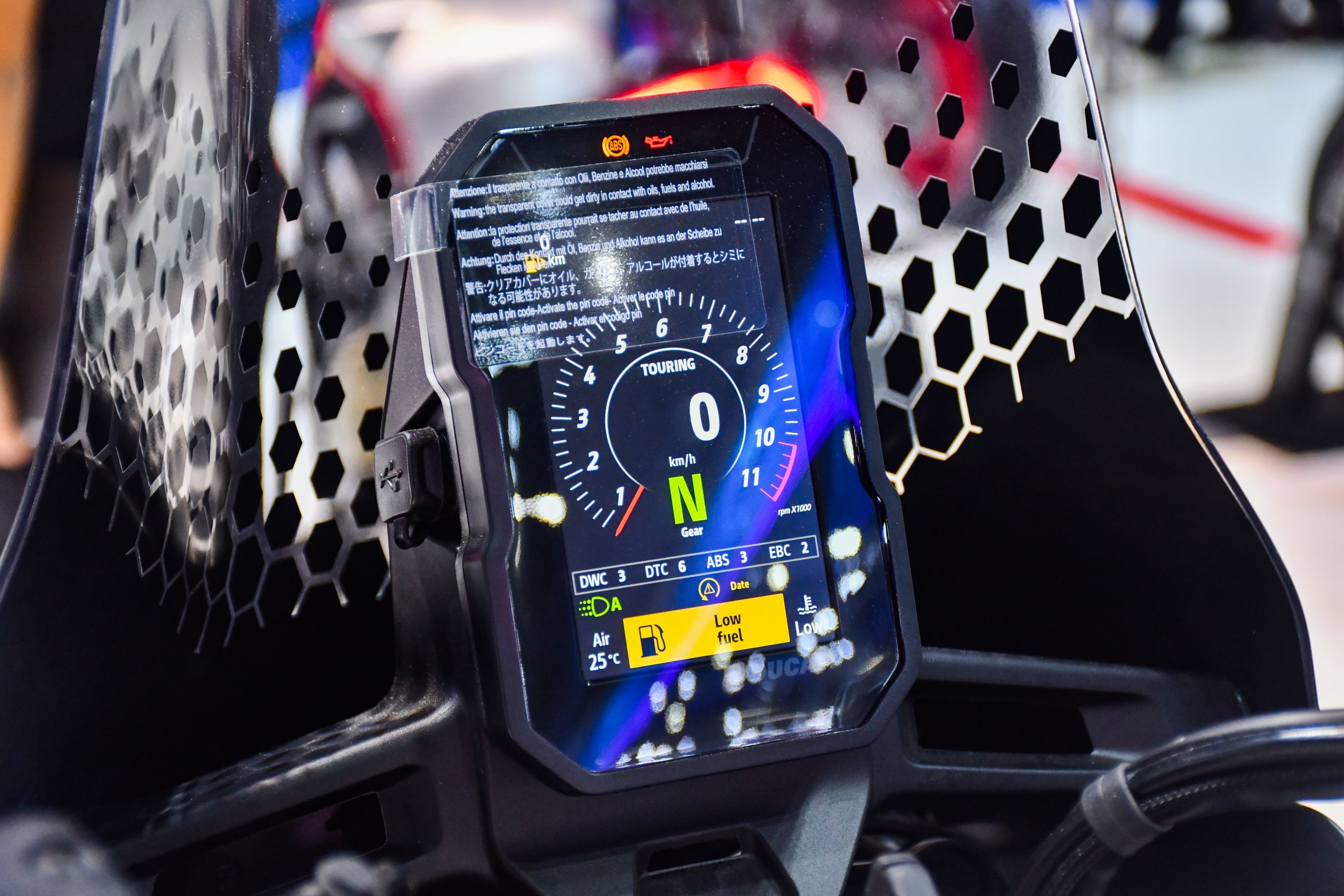 Ducati DesertX anh 9