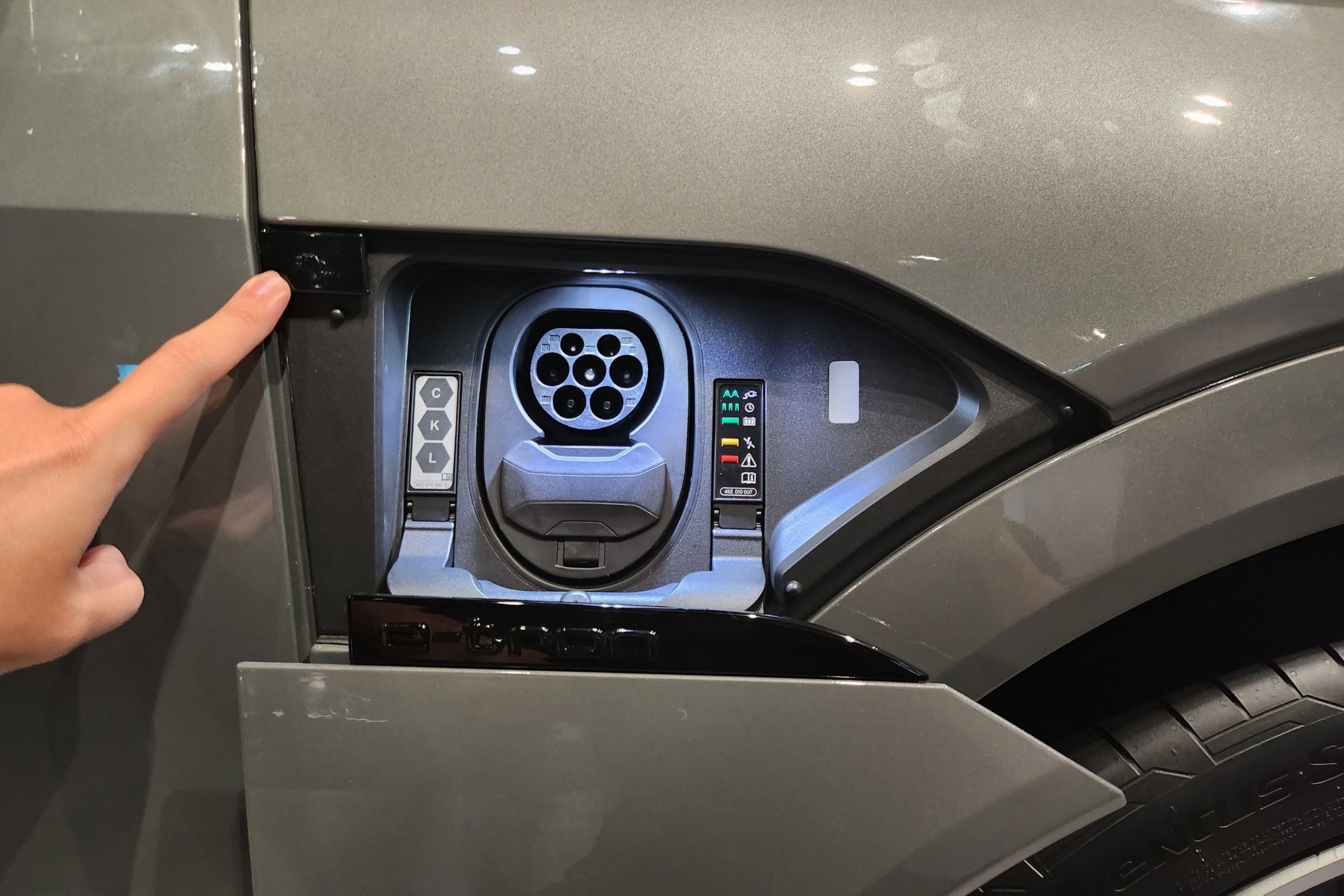 Audi Q8 e-tron anh 9