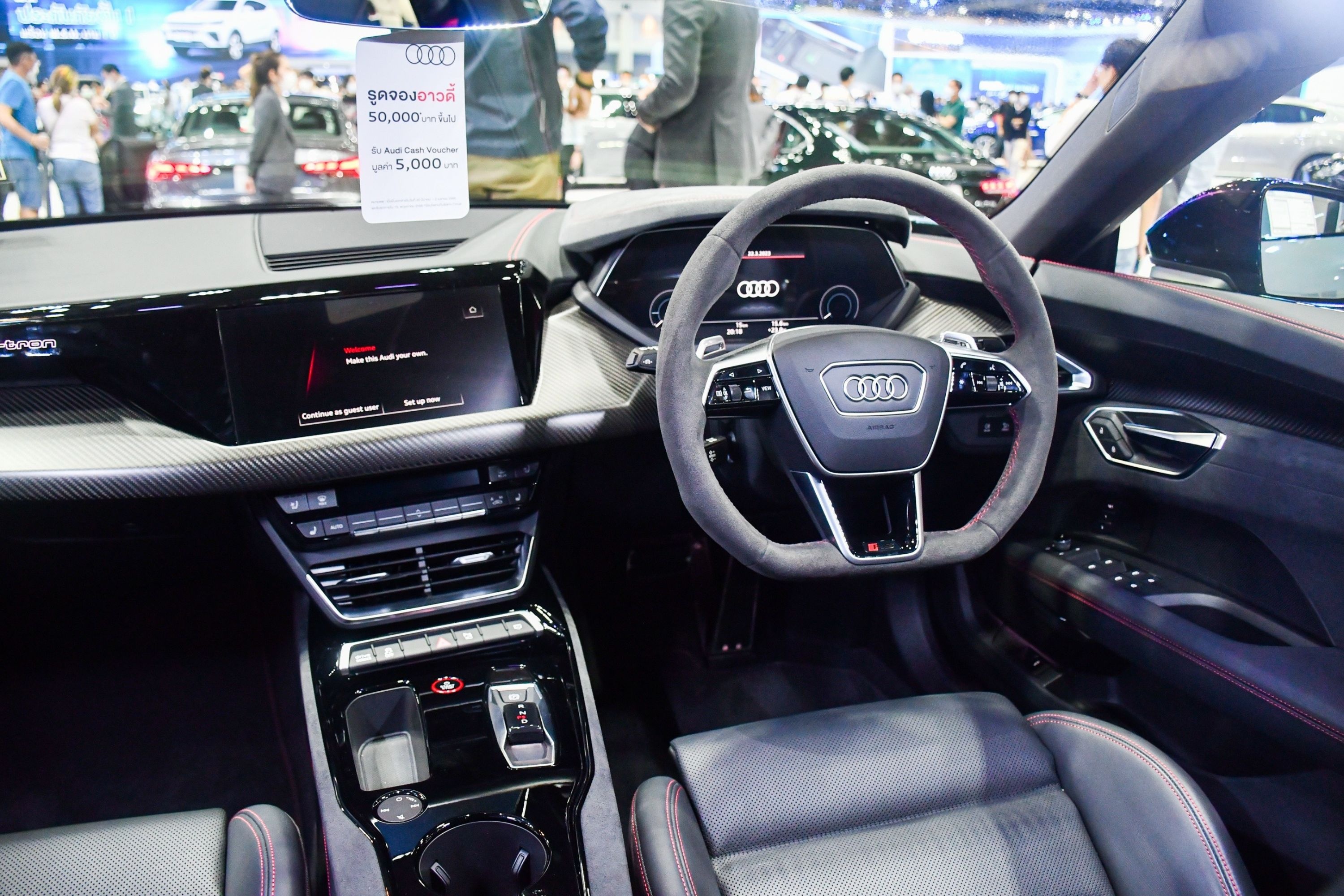 xe ra mat quy II anh 6