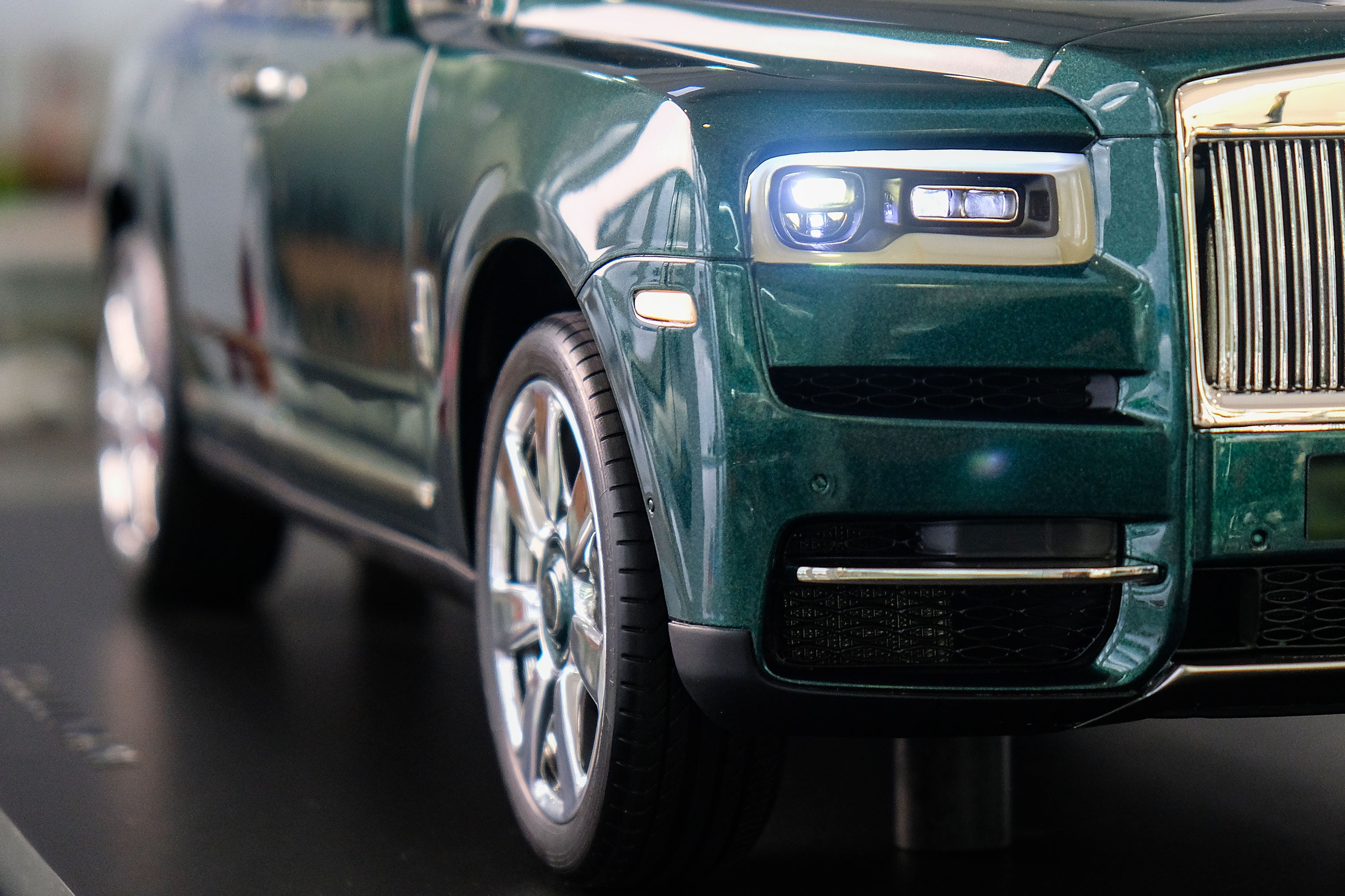 Mo hinh Cullinan 1, 1 ty anh 7