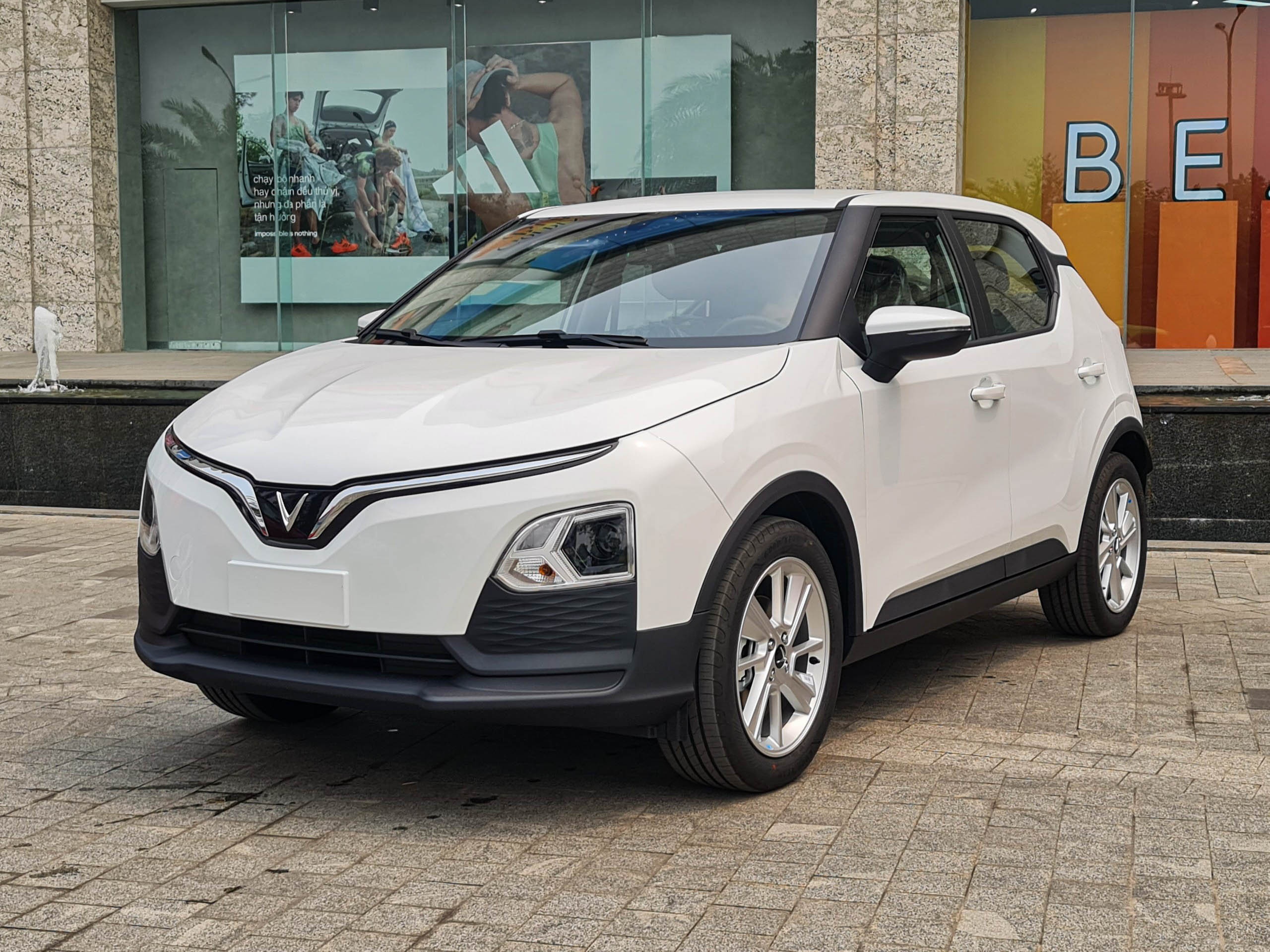 Chi tiet VinFast VF 5 Plus ban thuong mai - gia tu 458 trieu dong hinh anh