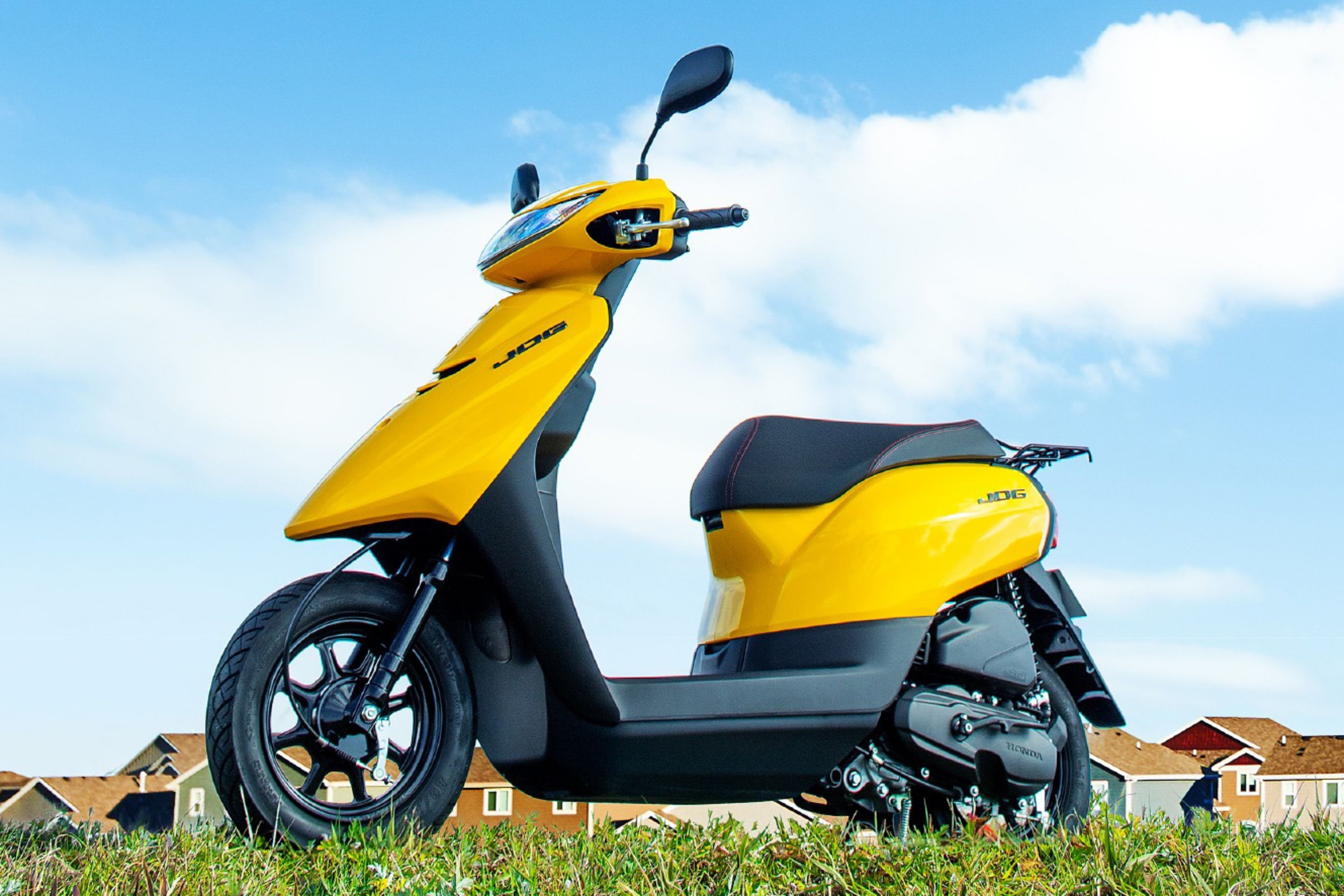 Yamaha Jog 2023 ra mat: Xe tay ga 50 cc gia tu 1.340 USD hinh anh