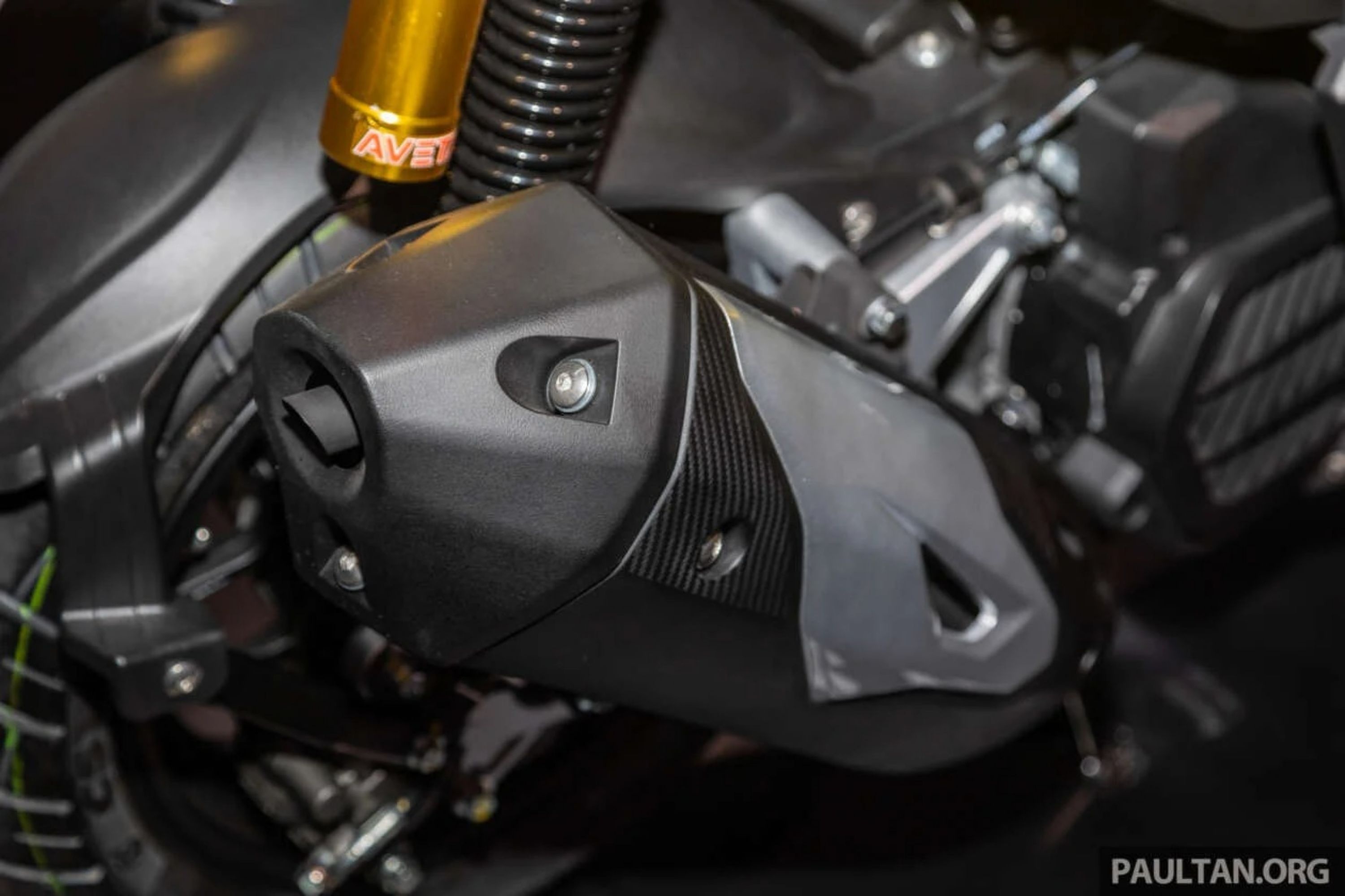 xe tay ga nhai ADV anh 3