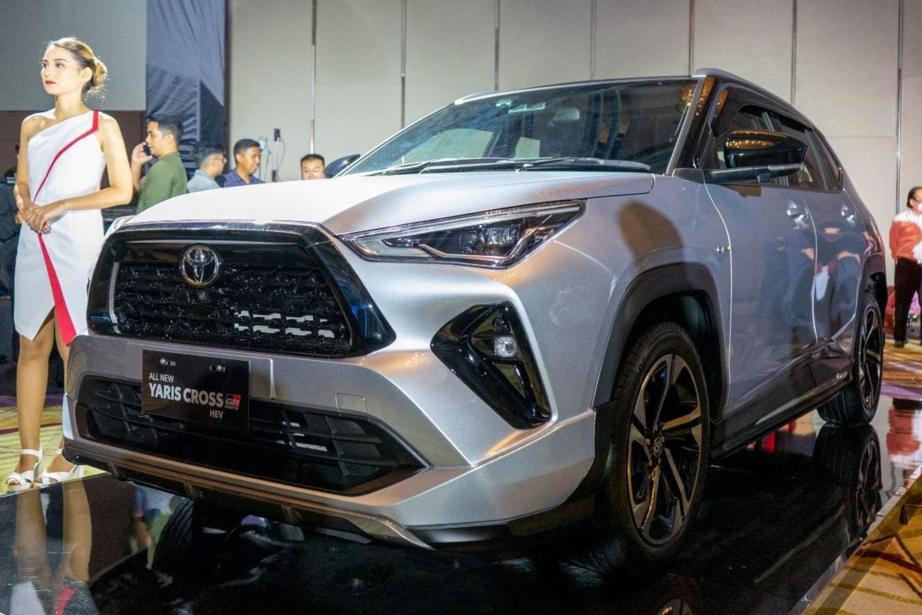 Yaris Cross nhận cọc ảnh 1 Yaris Cross nhan coc anh 1