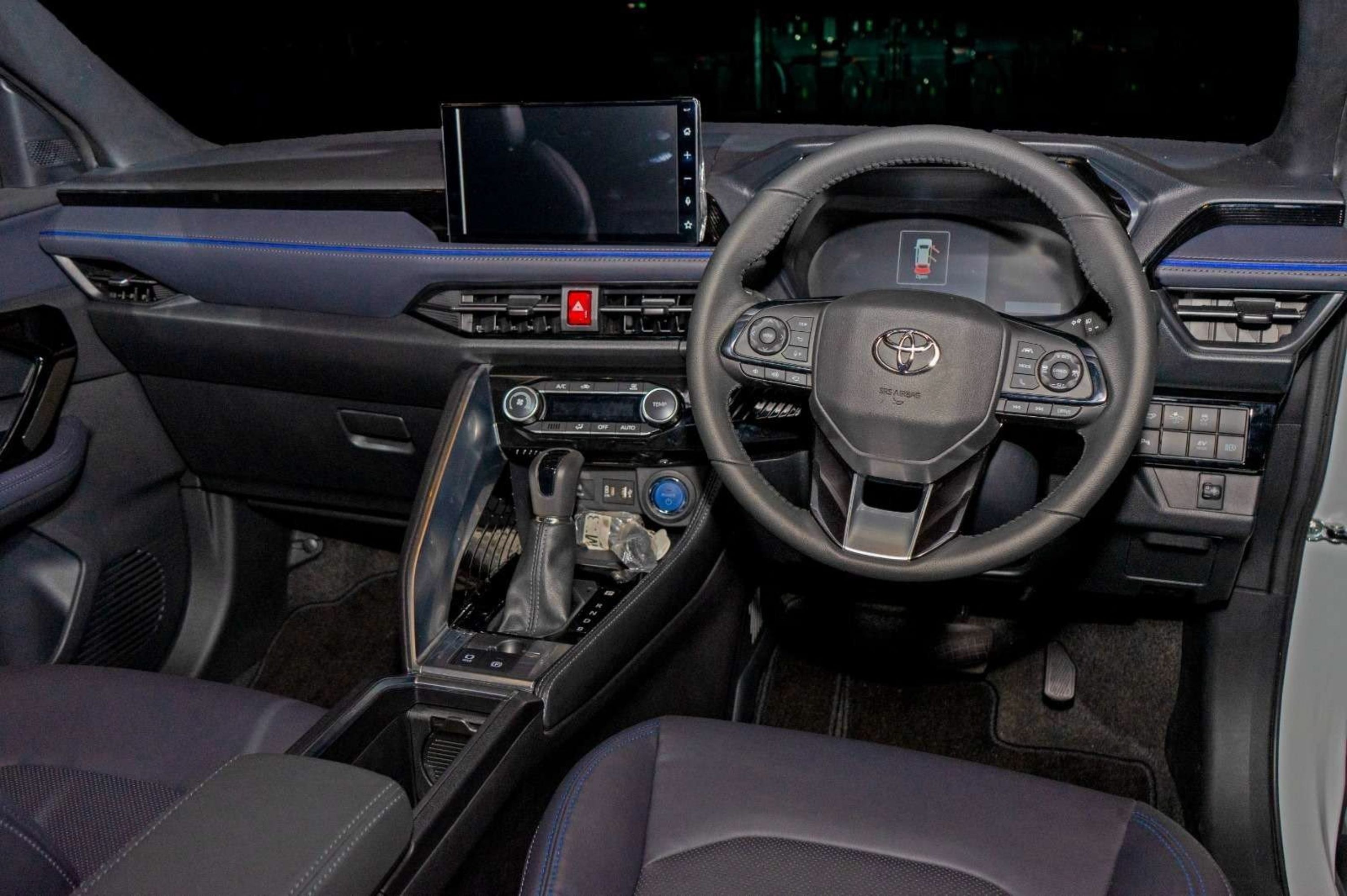 Yaris Cross nhận cọc ảnh 2 Yaris Cross nhan coc anh 2