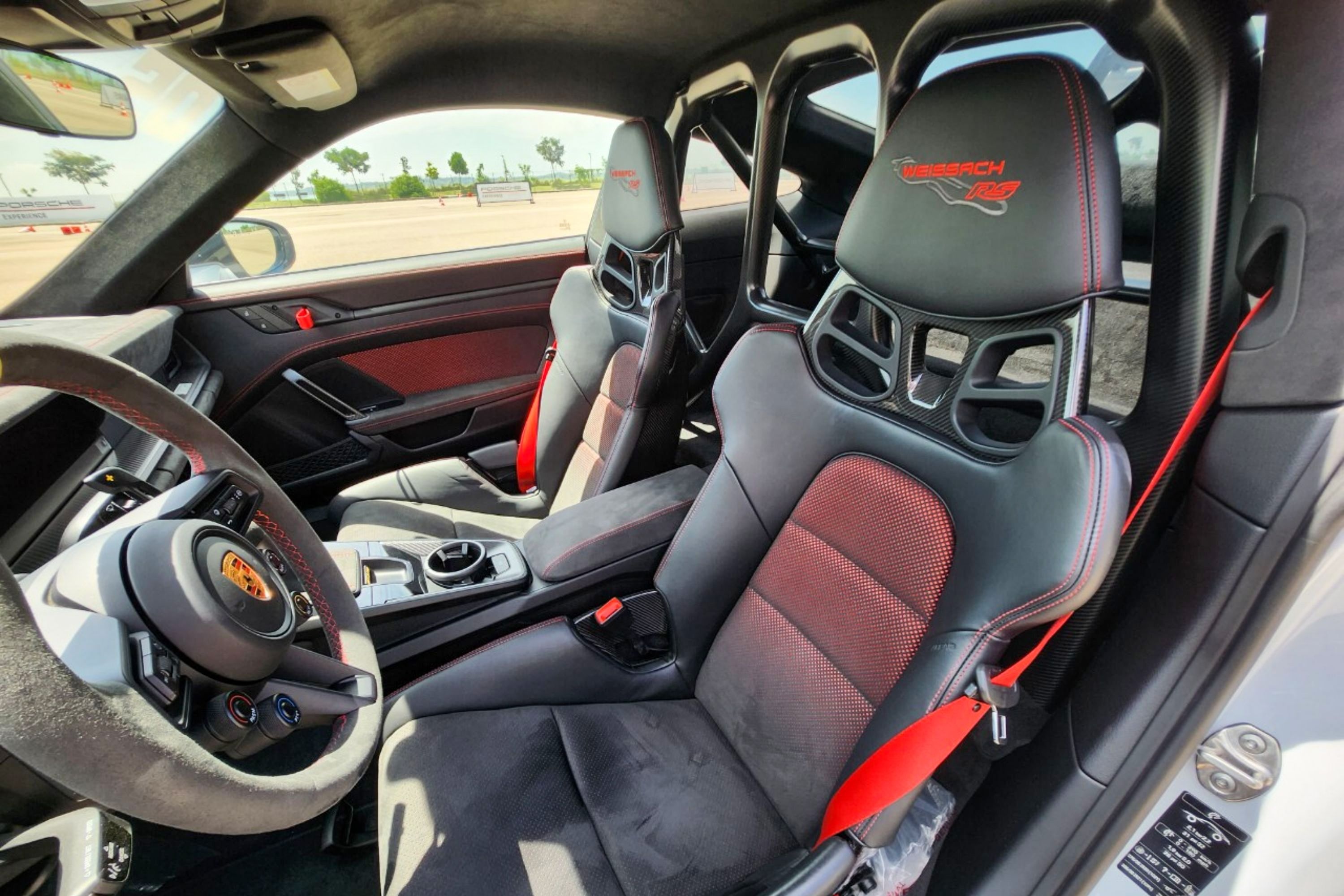 Porsche 911 GT3 RS anh 9