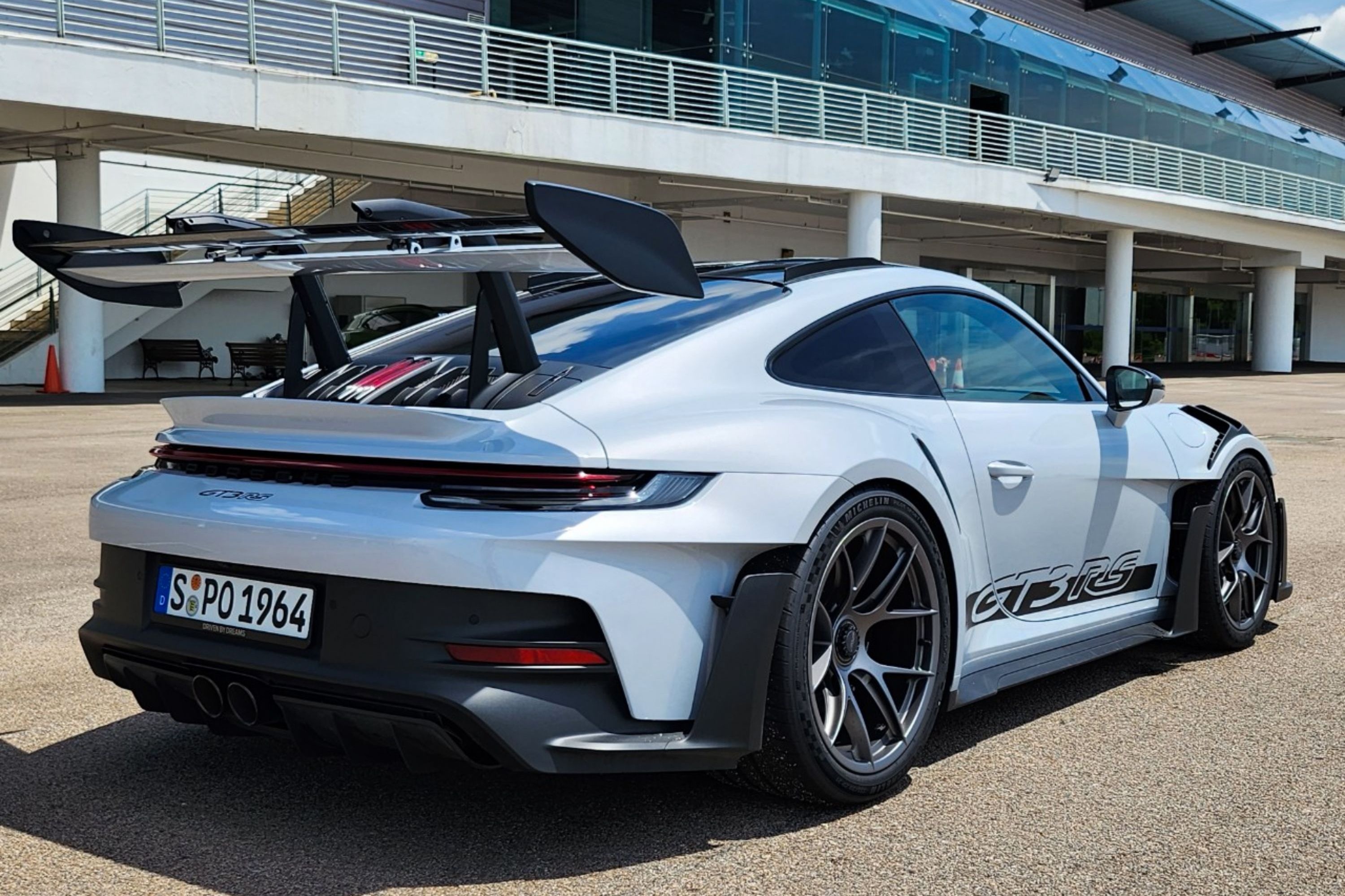 Porsche 911 GT3 RS anh 13