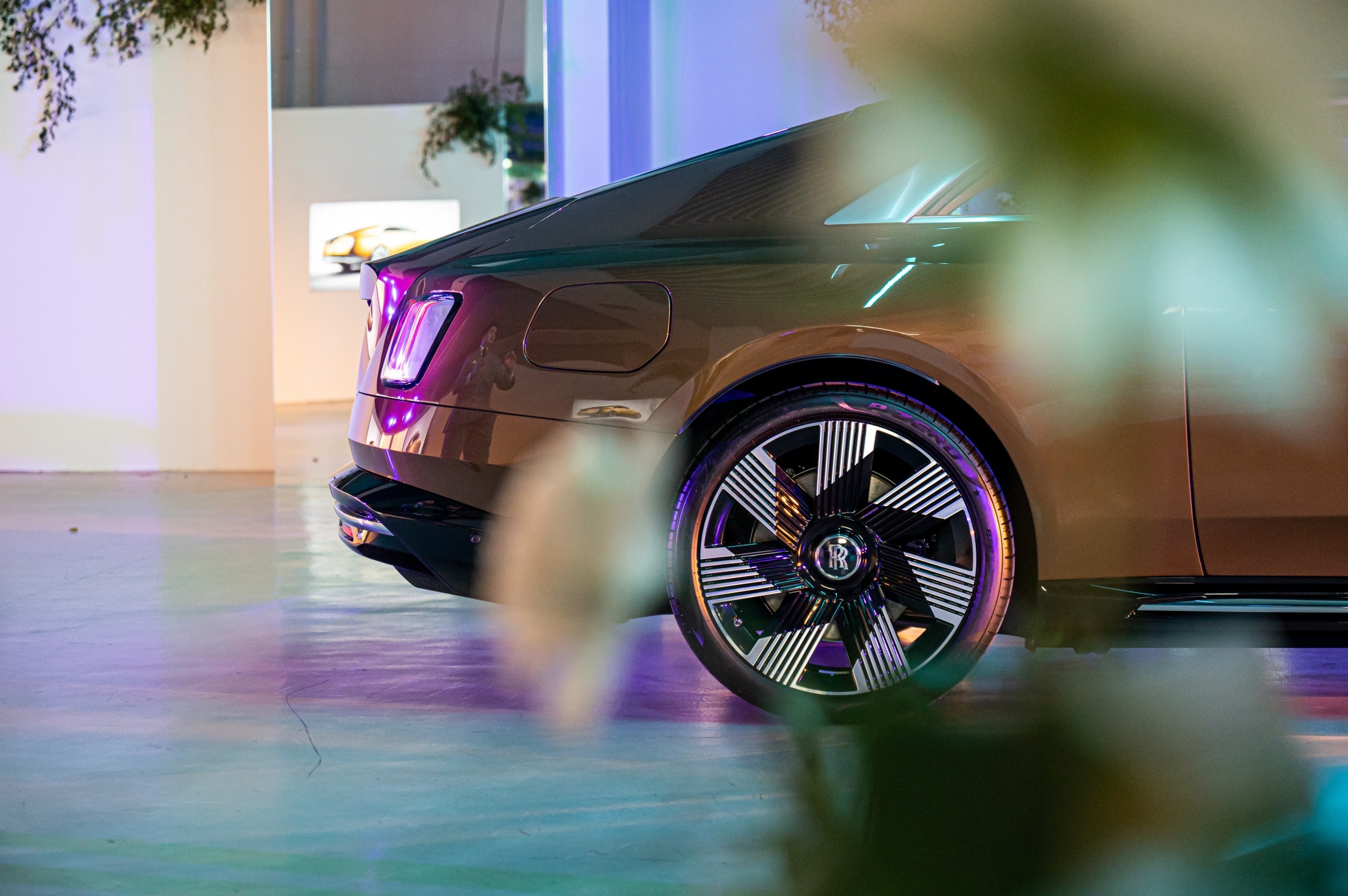 Rolls-Royce Spectre anh 10