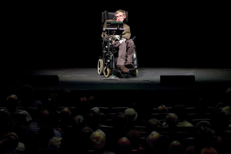Stephen Hawking canh bao tuong lai anh 1