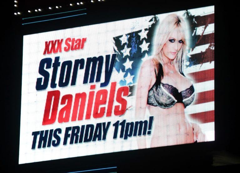 sao khieu dam kien Trump anh 4