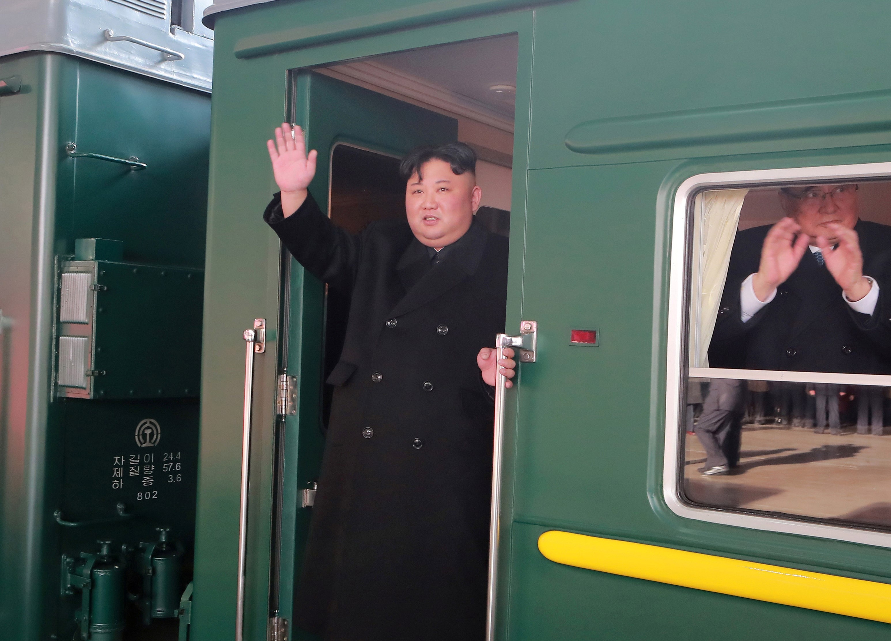 Trieu Tien xac nhan ong Kim Jong Un den Viet Nam bang tau boc thep hinh anh