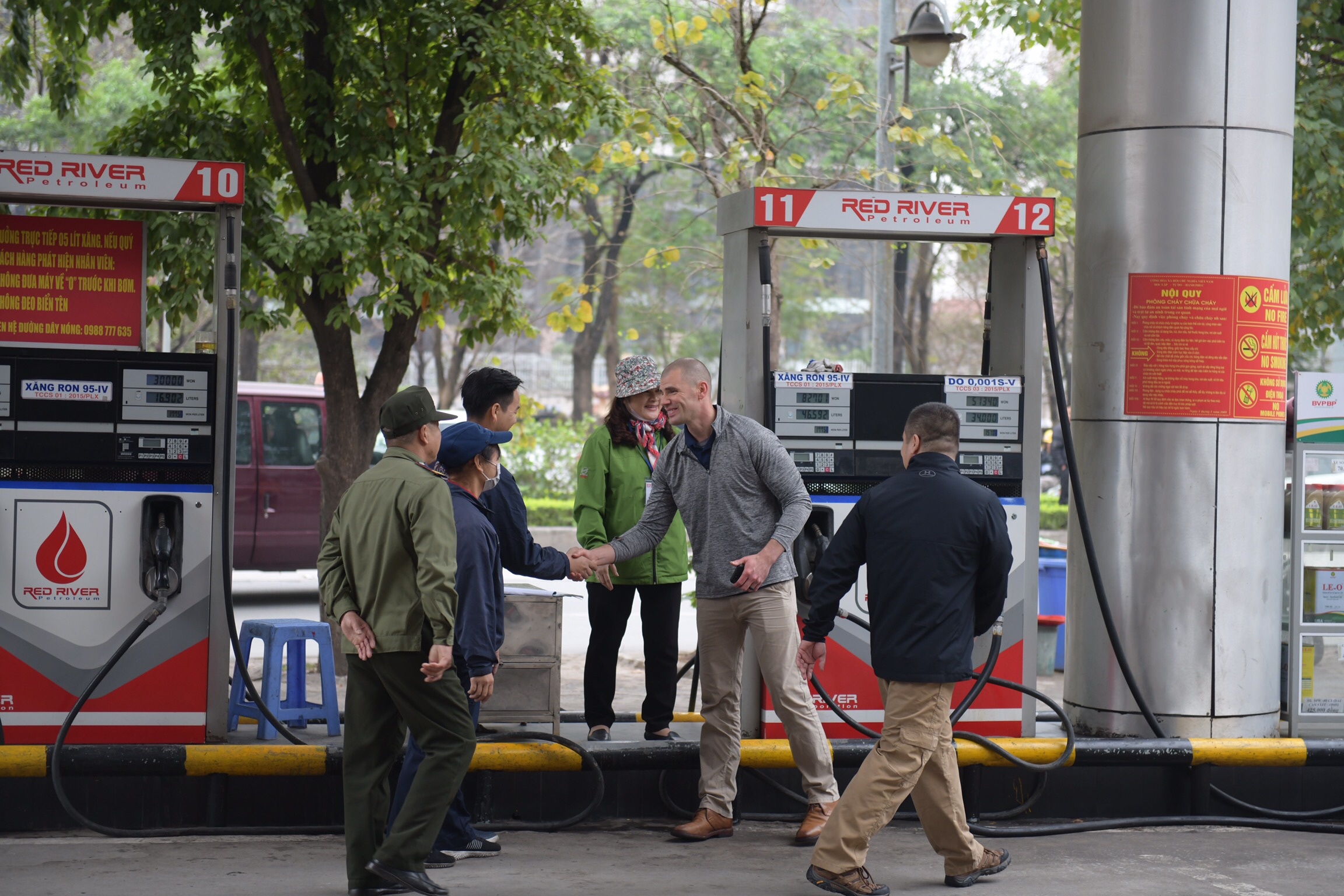 doan xe tong thong my do xang tai ha noi anh 9